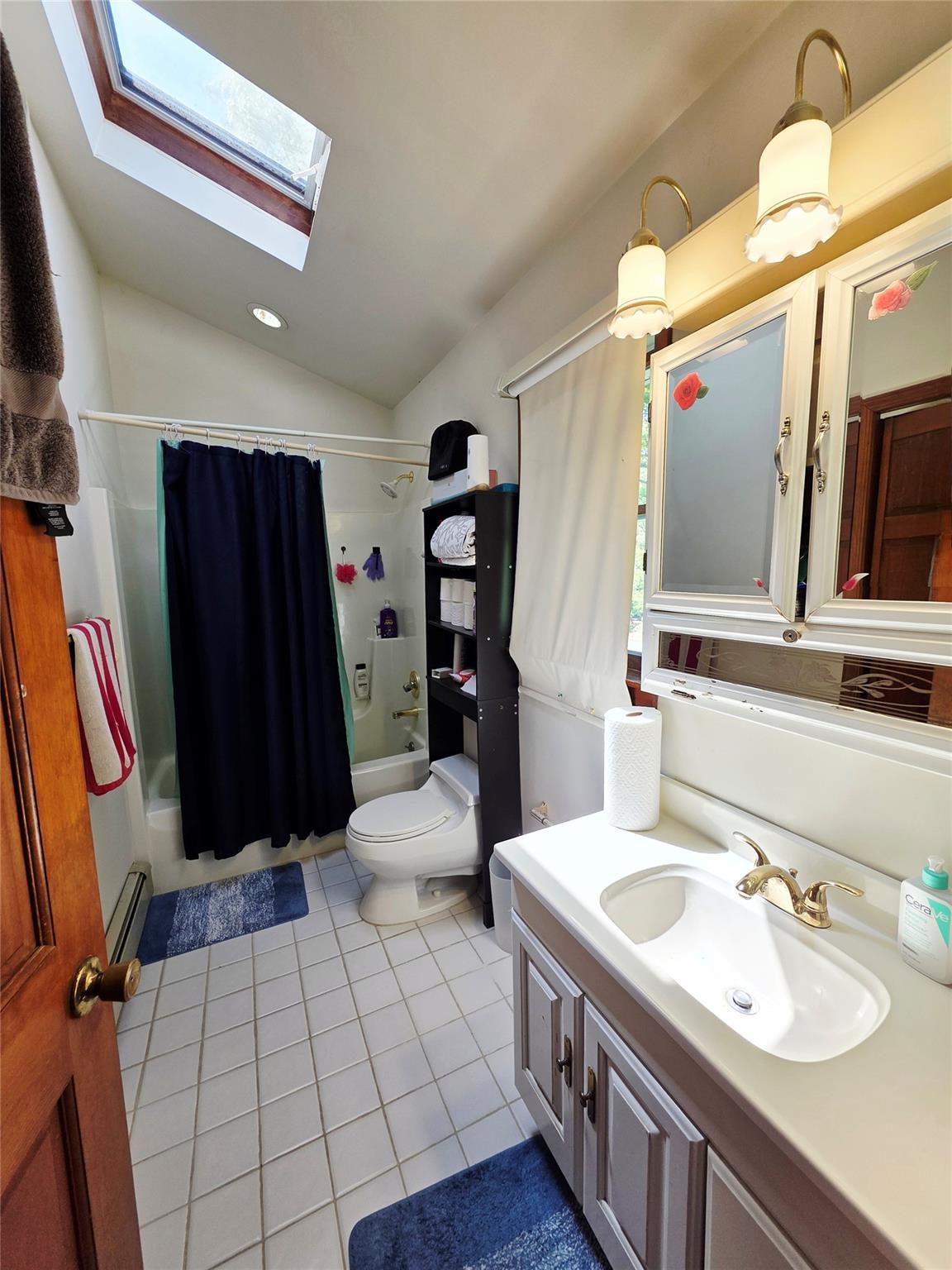 Single Family Anchor  Suffolk County, NY 11901, MLS-866359-15