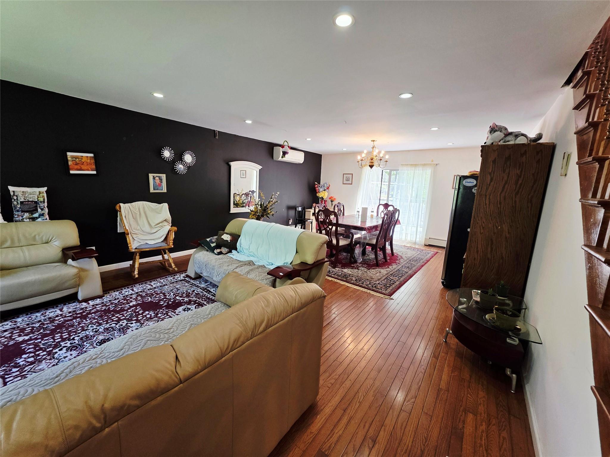 Single Family Anchor  Suffolk County, NY 11901, MLS-866359-26
