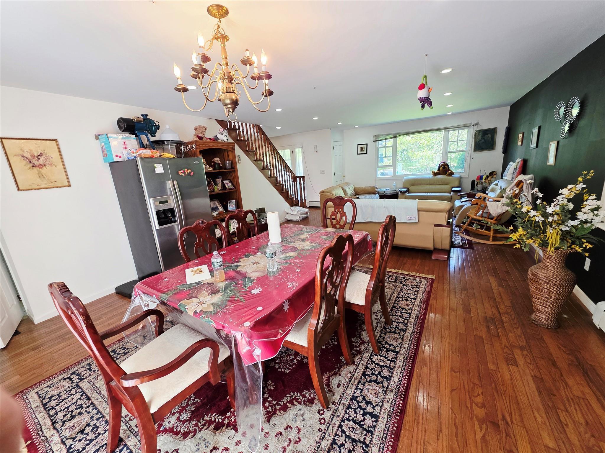 Single Family Anchor  Suffolk County, NY 11901, MLS-866359-27