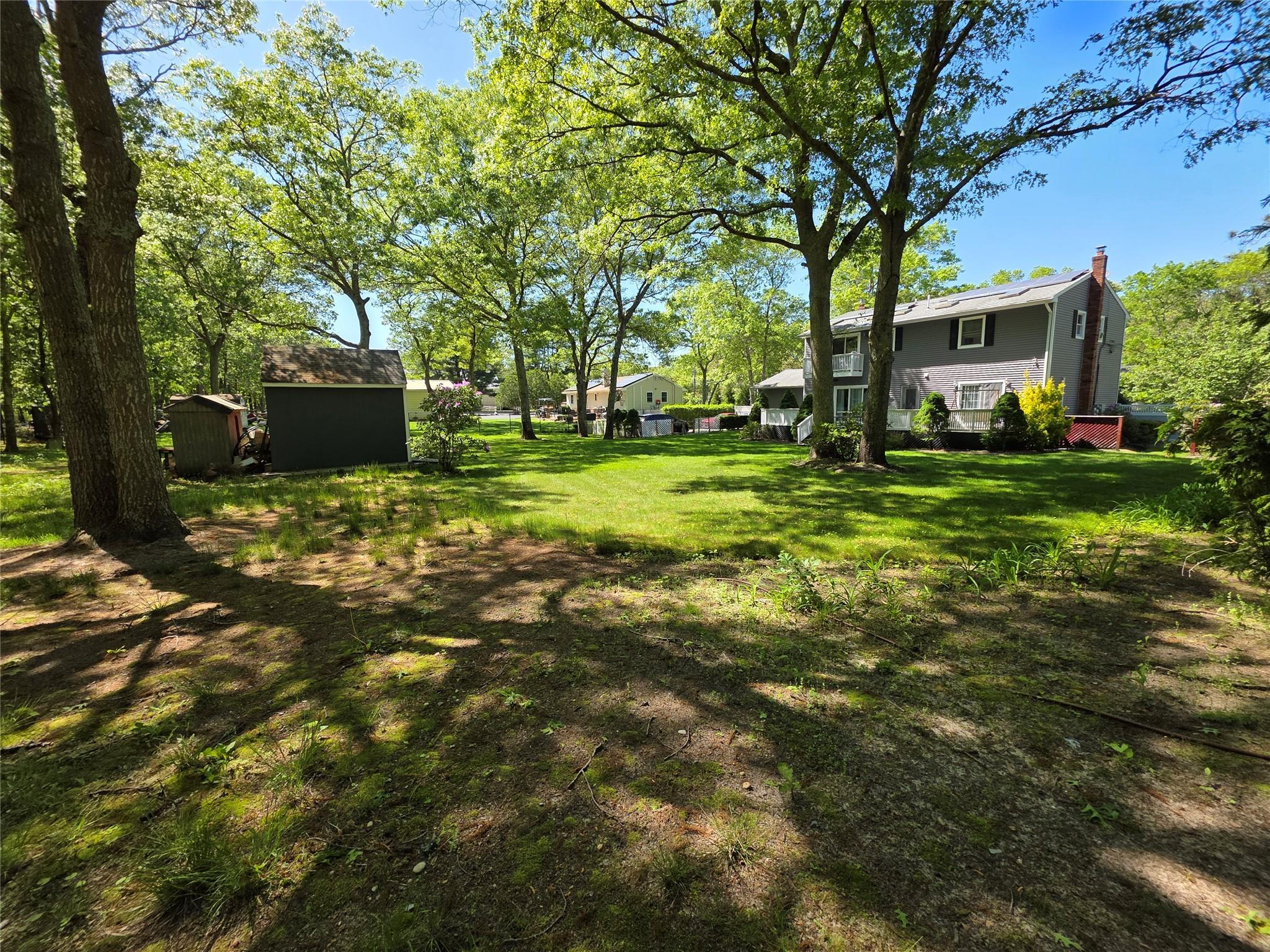 Single Family Anchor  Suffolk County, NY 11901, MLS-866359-39