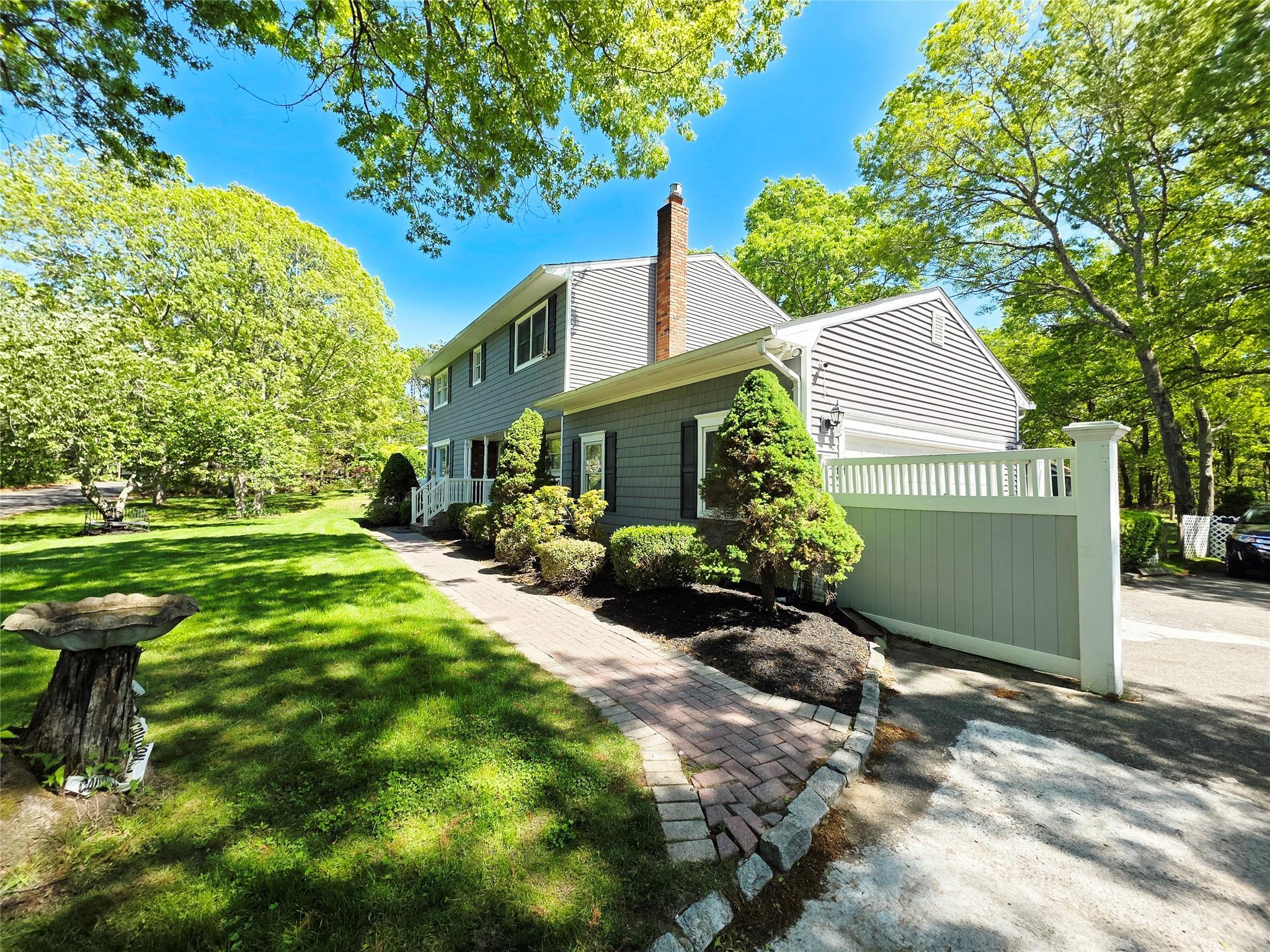 Single Family Anchor  Suffolk County, NY 11901, MLS-866359-46