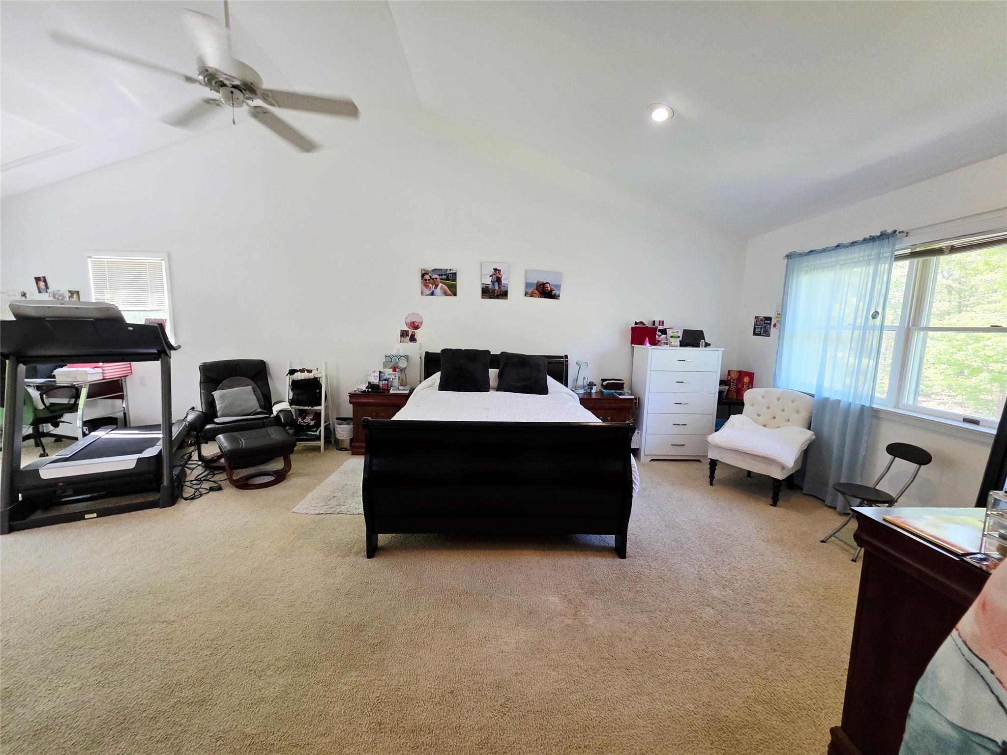 Single Family Anchor  Suffolk County, NY 11901, MLS-866359-7