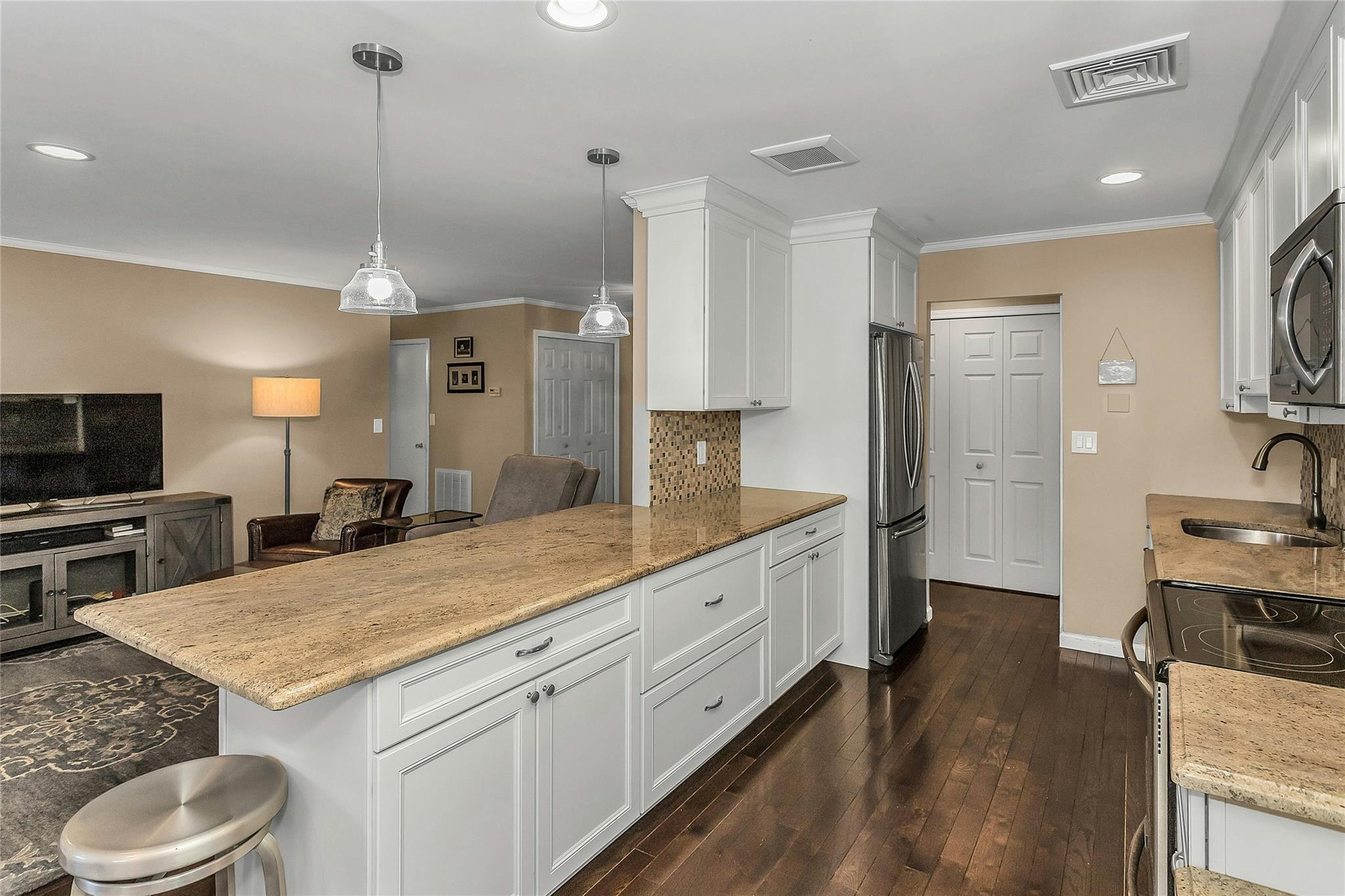 Condo Park  Nassau County, NY 11570, MLS-866390-13