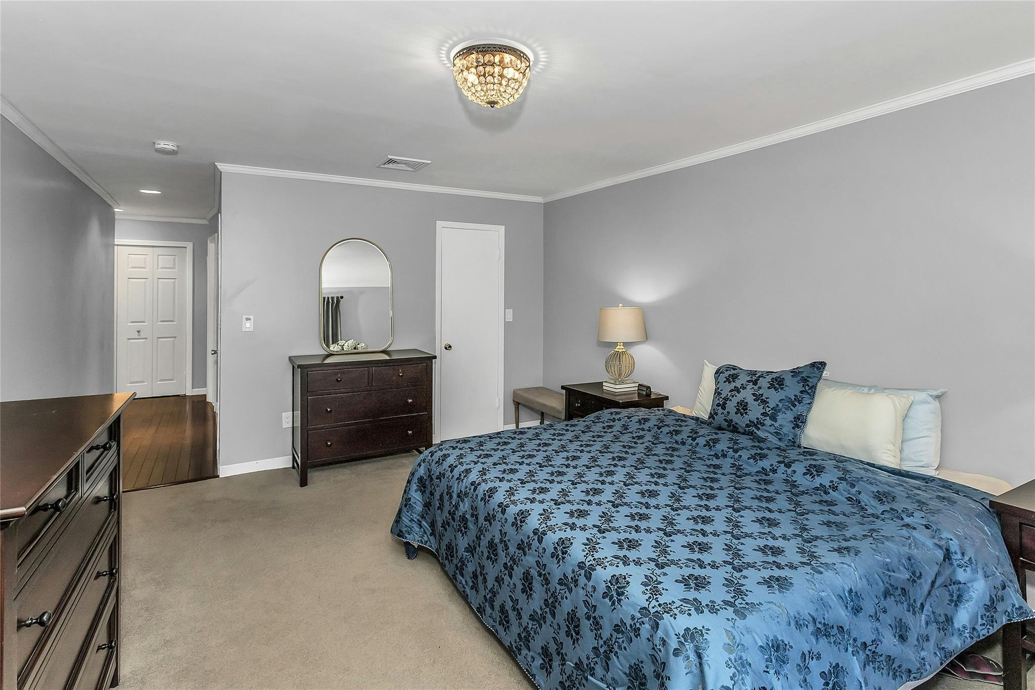 Condo Park  Nassau County, NY 11570, MLS-866390-21