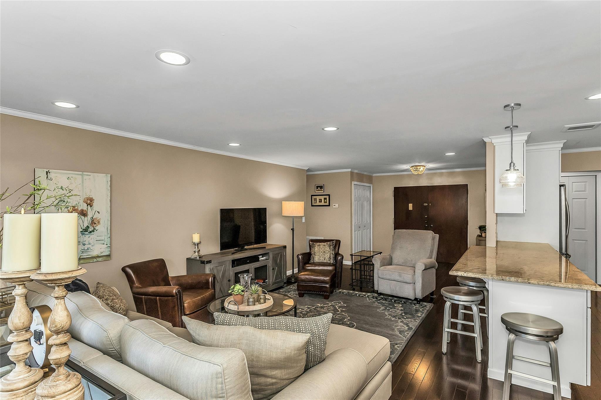 Condo Park  Nassau County, NY 11570, MLS-866390-7