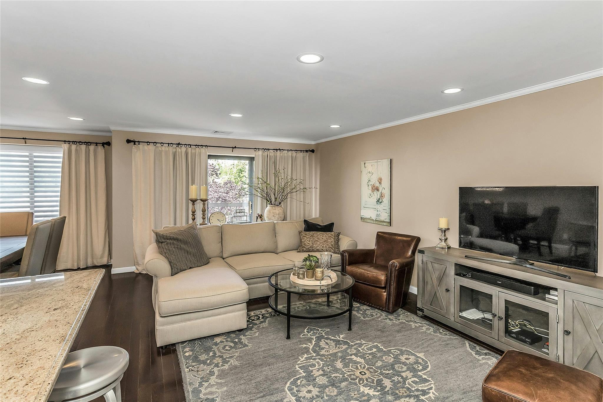 Condo Park  Nassau County, NY 11570, MLS-866390-8