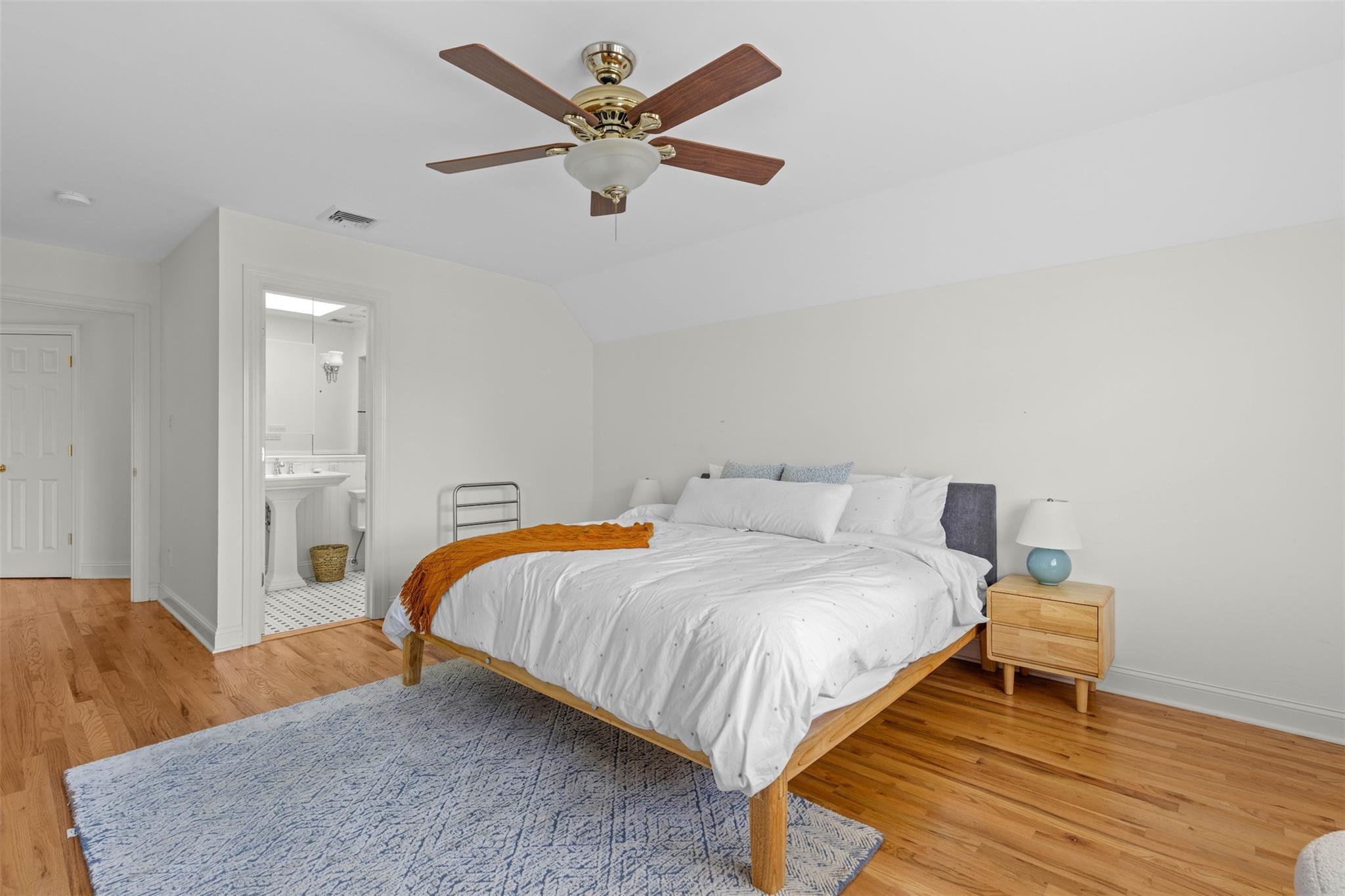 Single Family Caiola  Suffolk County, NY 11944, MLS-866393-27