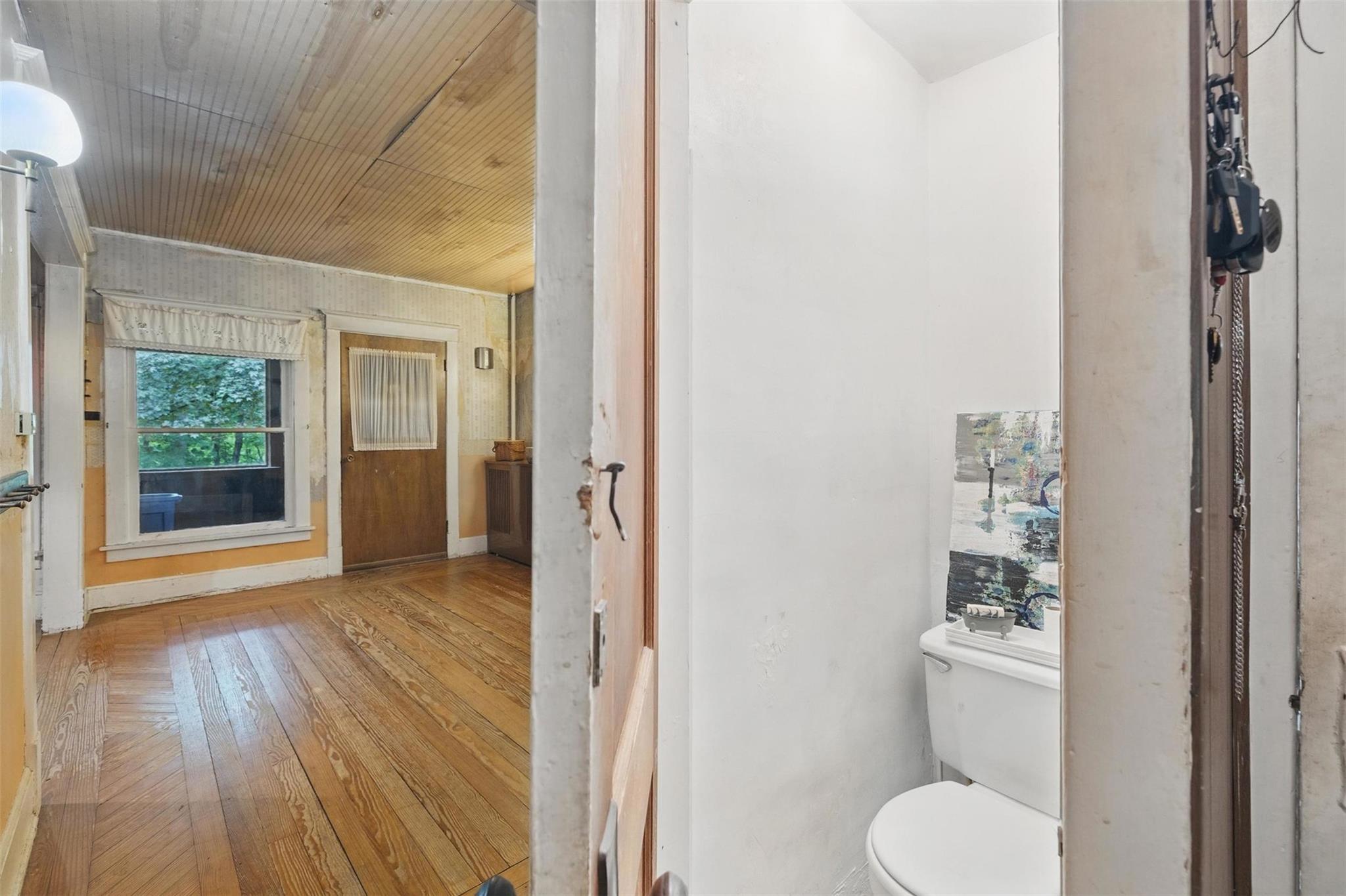 Single Family East  Orange County, NY 12586, MLS-866399-26