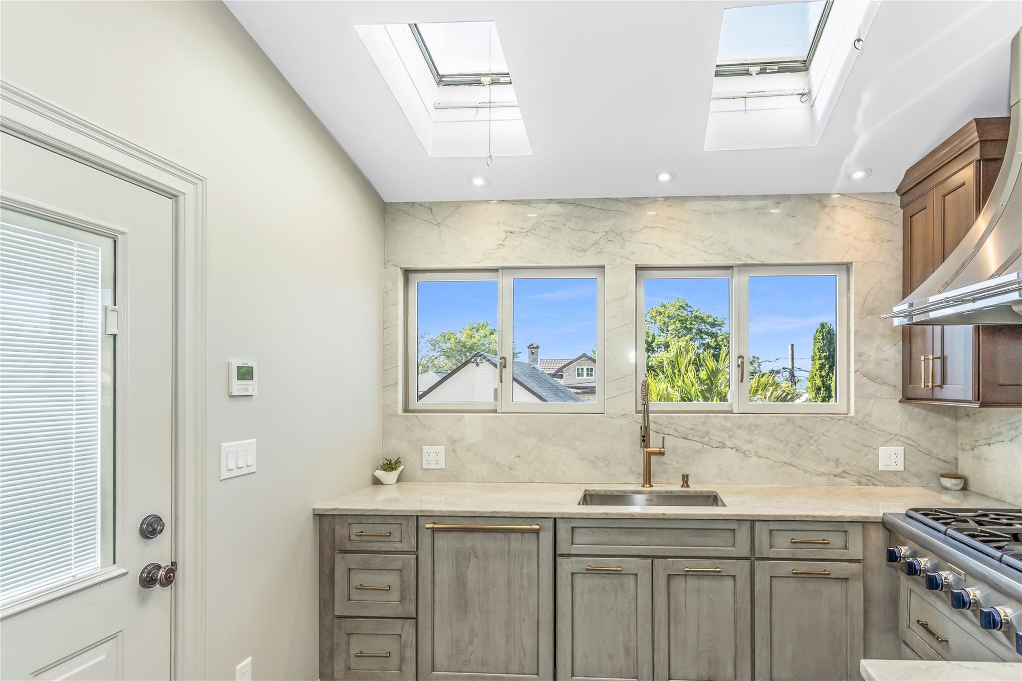 Single Family 9th  Queens, NY 11357, MLS-866402-14