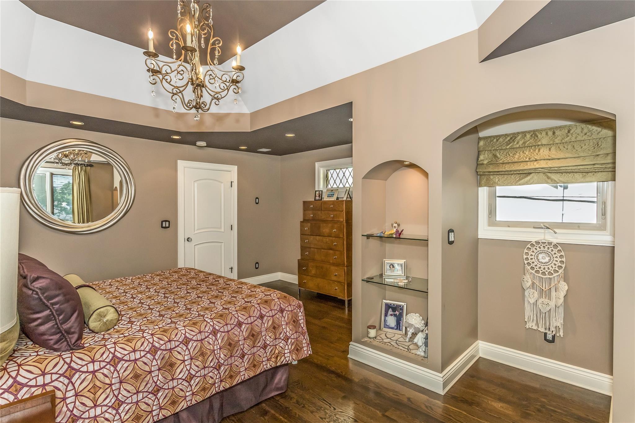 Single Family 9th  Queens, NY 11357, MLS-866402-19