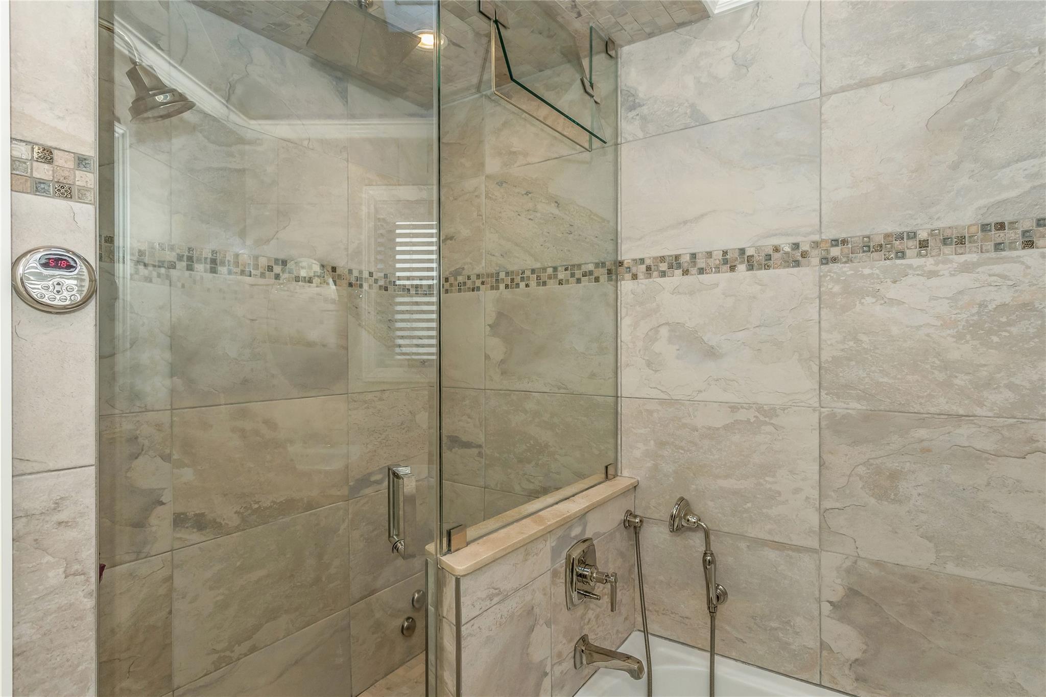 Single Family 9th  Queens, NY 11357, MLS-866402-23