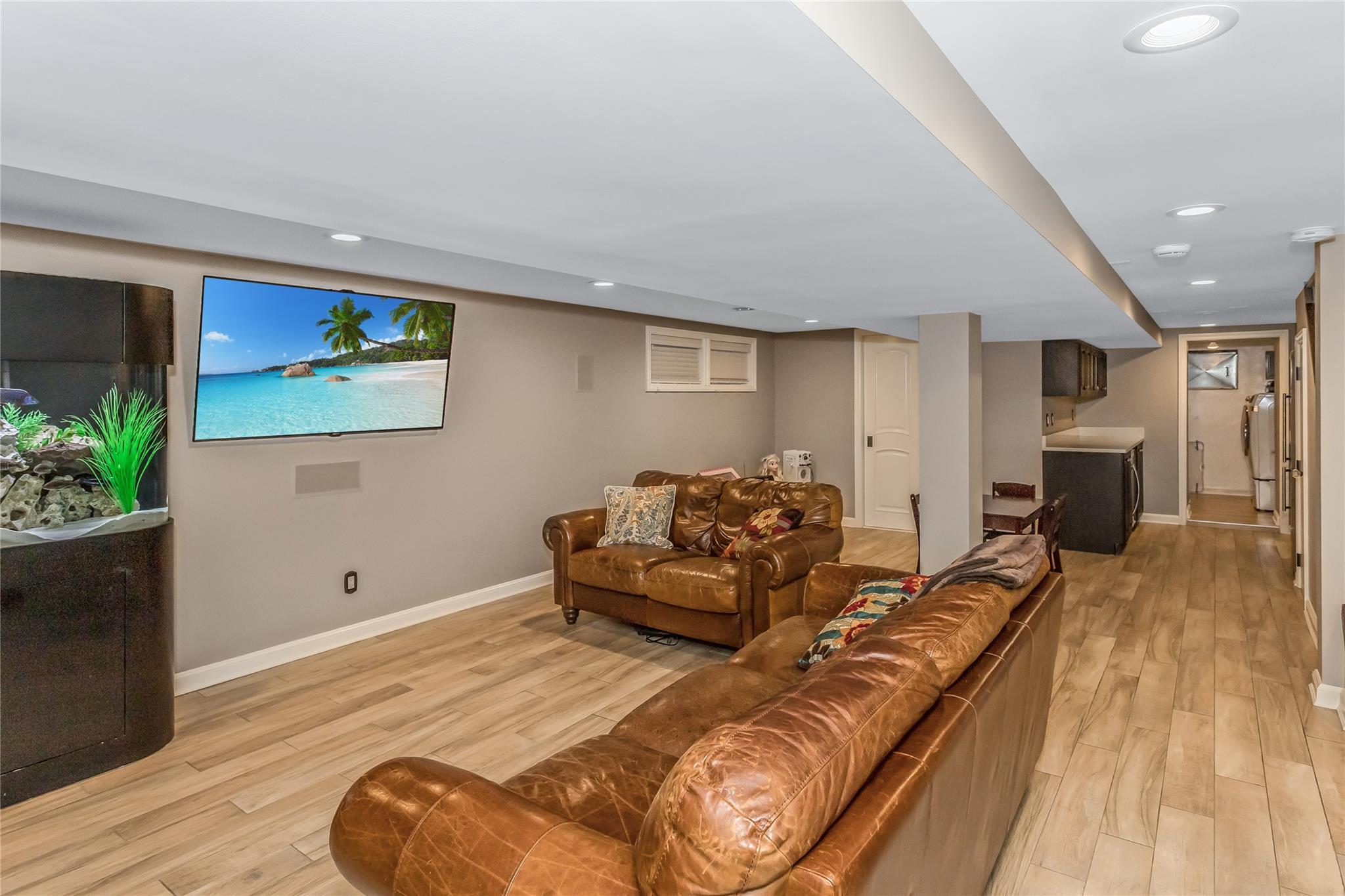 Single Family 9th  Queens, NY 11357, MLS-866402-26