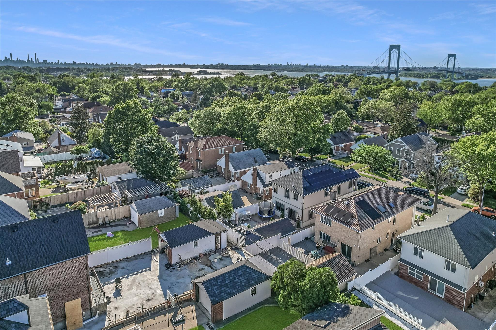 Single Family 9th  Queens, NY 11357, MLS-866402-41