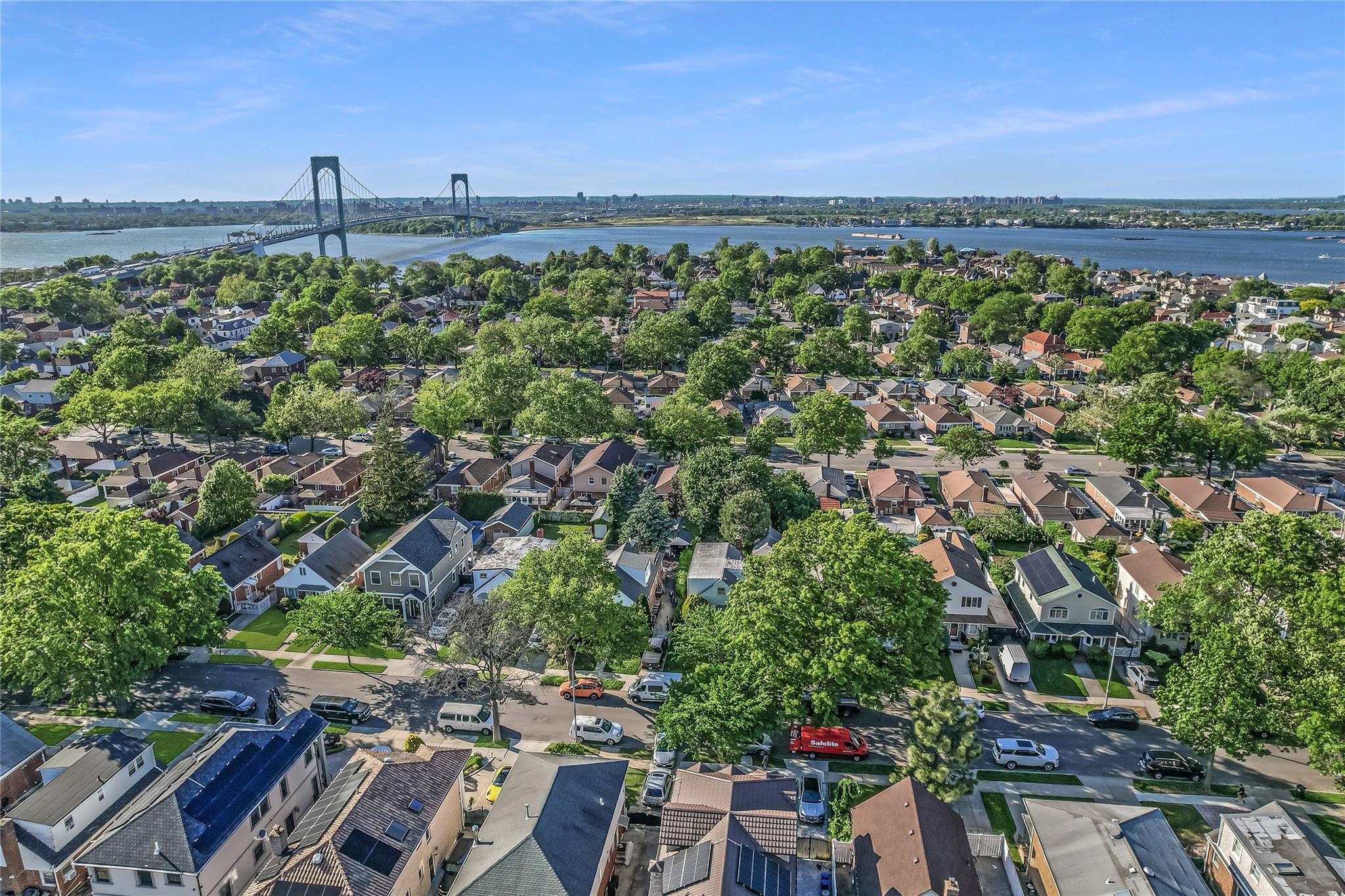 Single Family 9th  Queens, NY 11357, MLS-866402-42