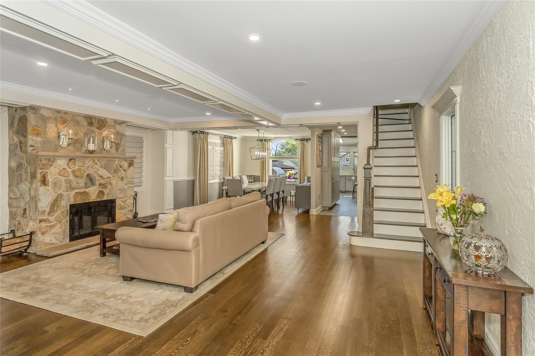 Single Family 9th  Queens, NY 11357, MLS-866402-6