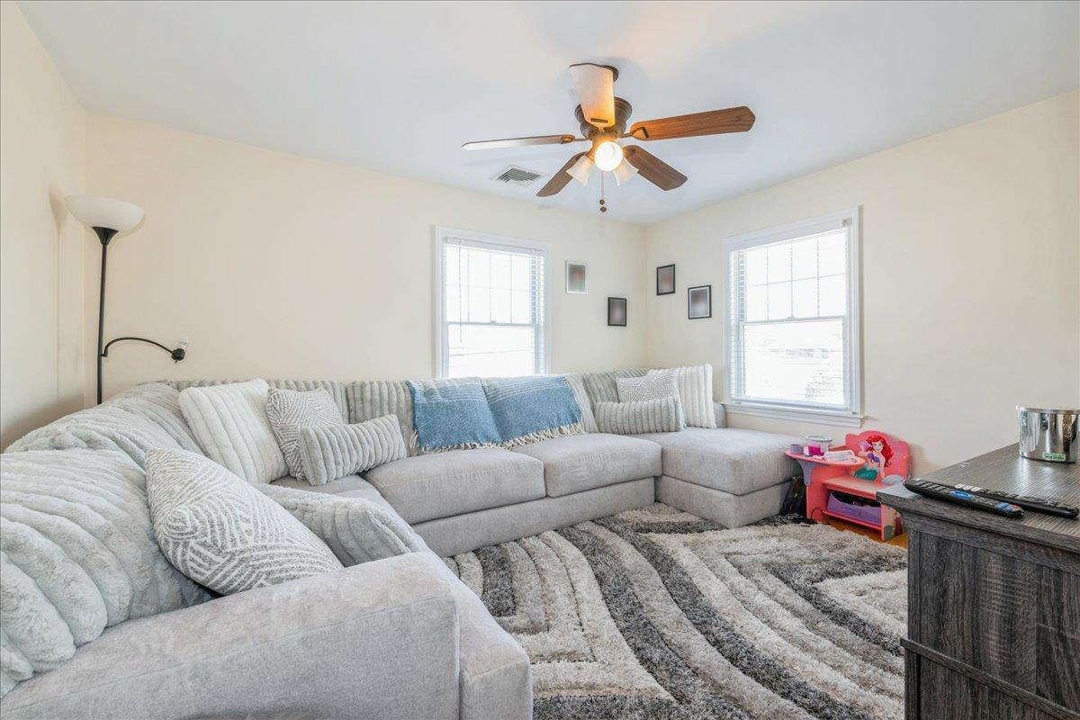 Single Family East Nassau County, NY 11542, MLS-866408-12