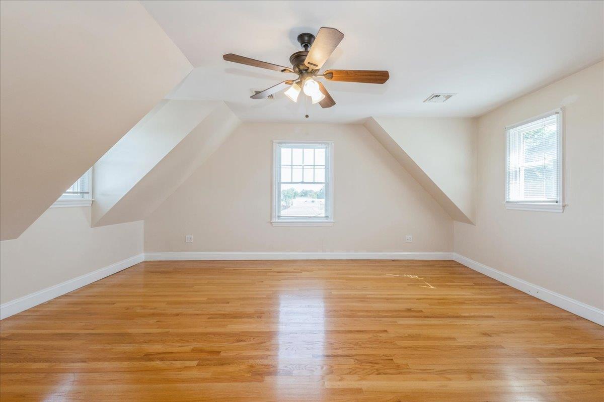 Single Family East Nassau County, NY 11542, MLS-866408-25