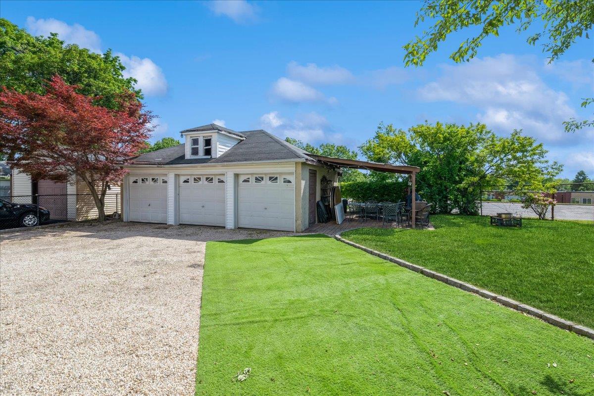 Single Family East Nassau County, NY 11542, MLS-866408-31