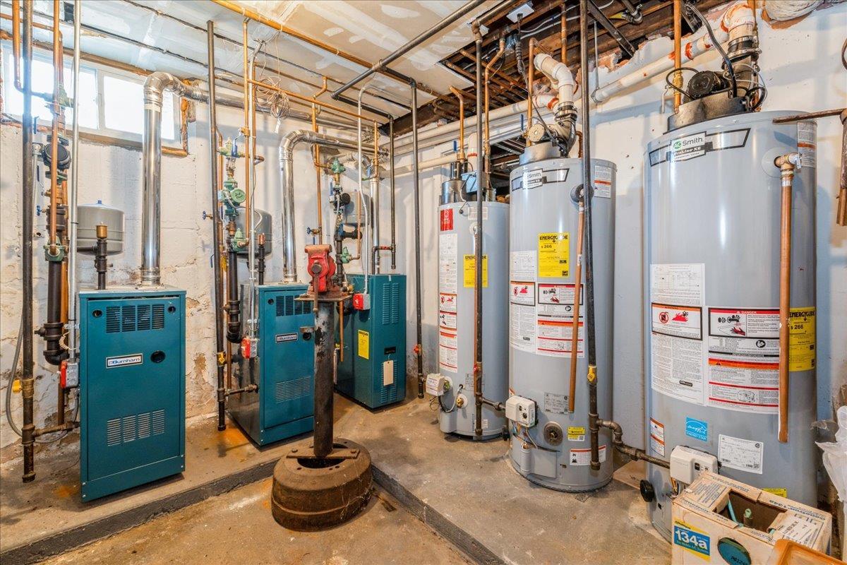 Single Family East Nassau County, NY 11542, MLS-866408-35