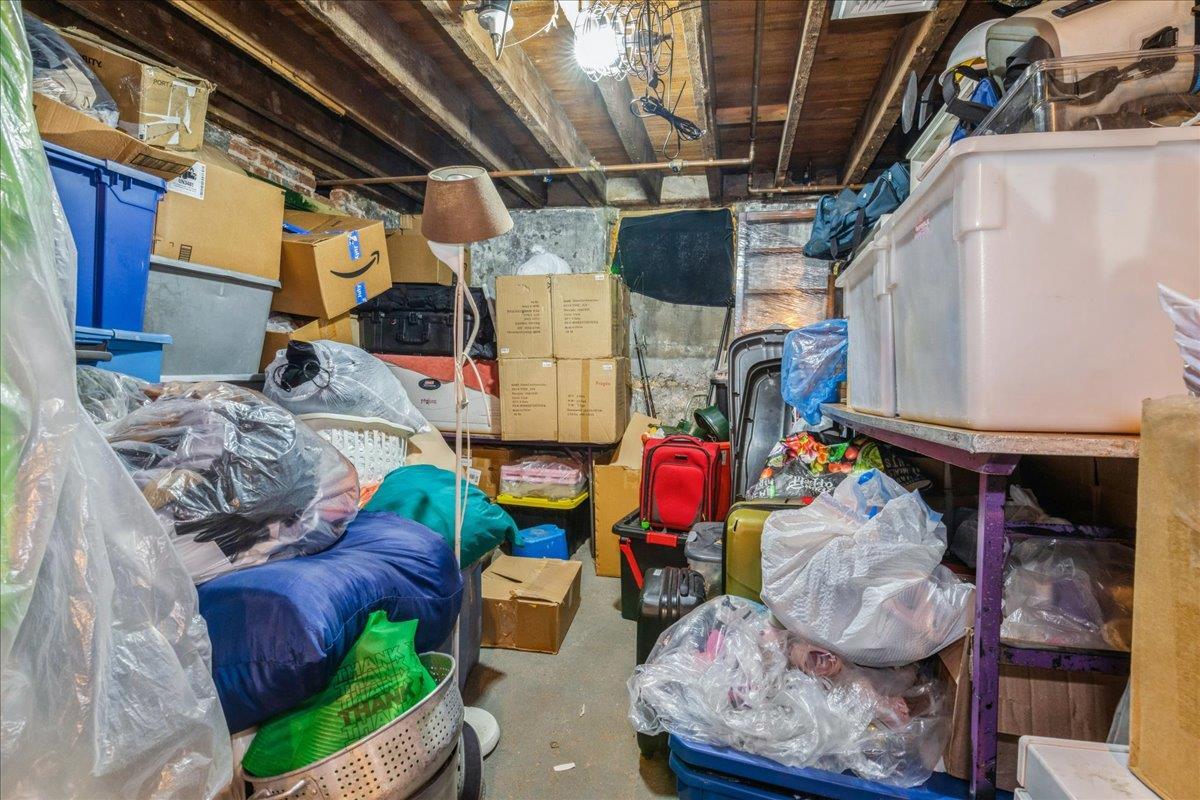 Single Family East  Nassau County, NY 11542, MLS-866408-37