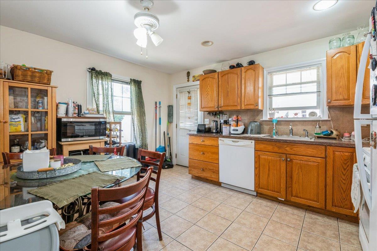 Single Family East Nassau County, NY 11542, MLS-866408-5