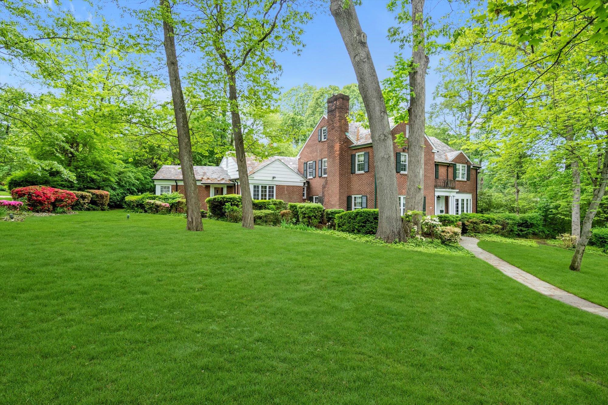 Single Family Clent  Nassau County, NY 11021, MLS-866433-30