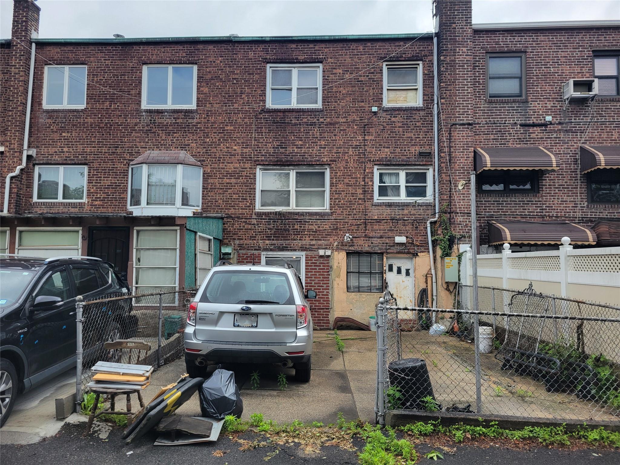 Single Family 65  Queens, NY 11377, MLS-866448-6