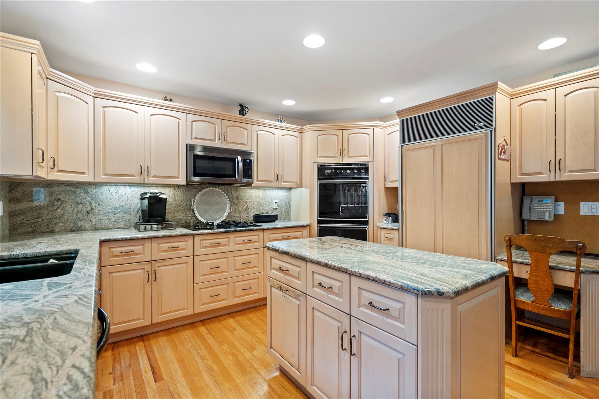 Single Family Homewood  Nassau County, NY 11030, MLS-866454-15