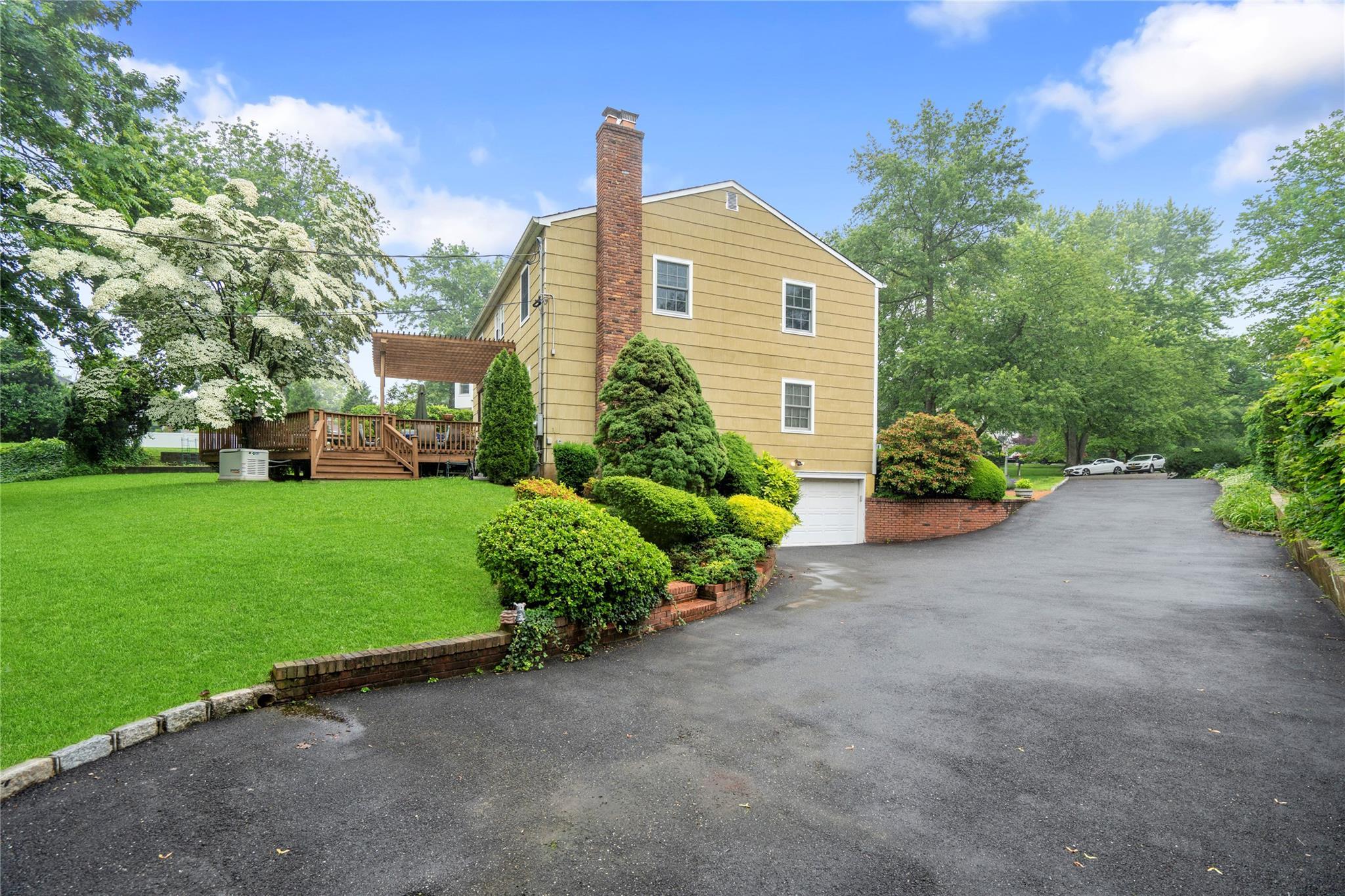 Single Family Homewood  Nassau County, NY 11030, MLS-866454-27