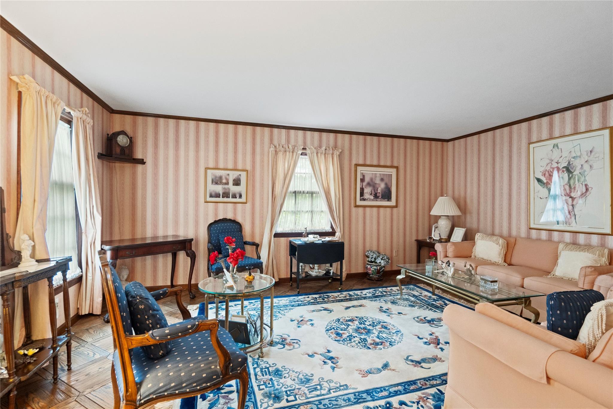 Single Family Homewood  Nassau County, NY 11030, MLS-866454-8