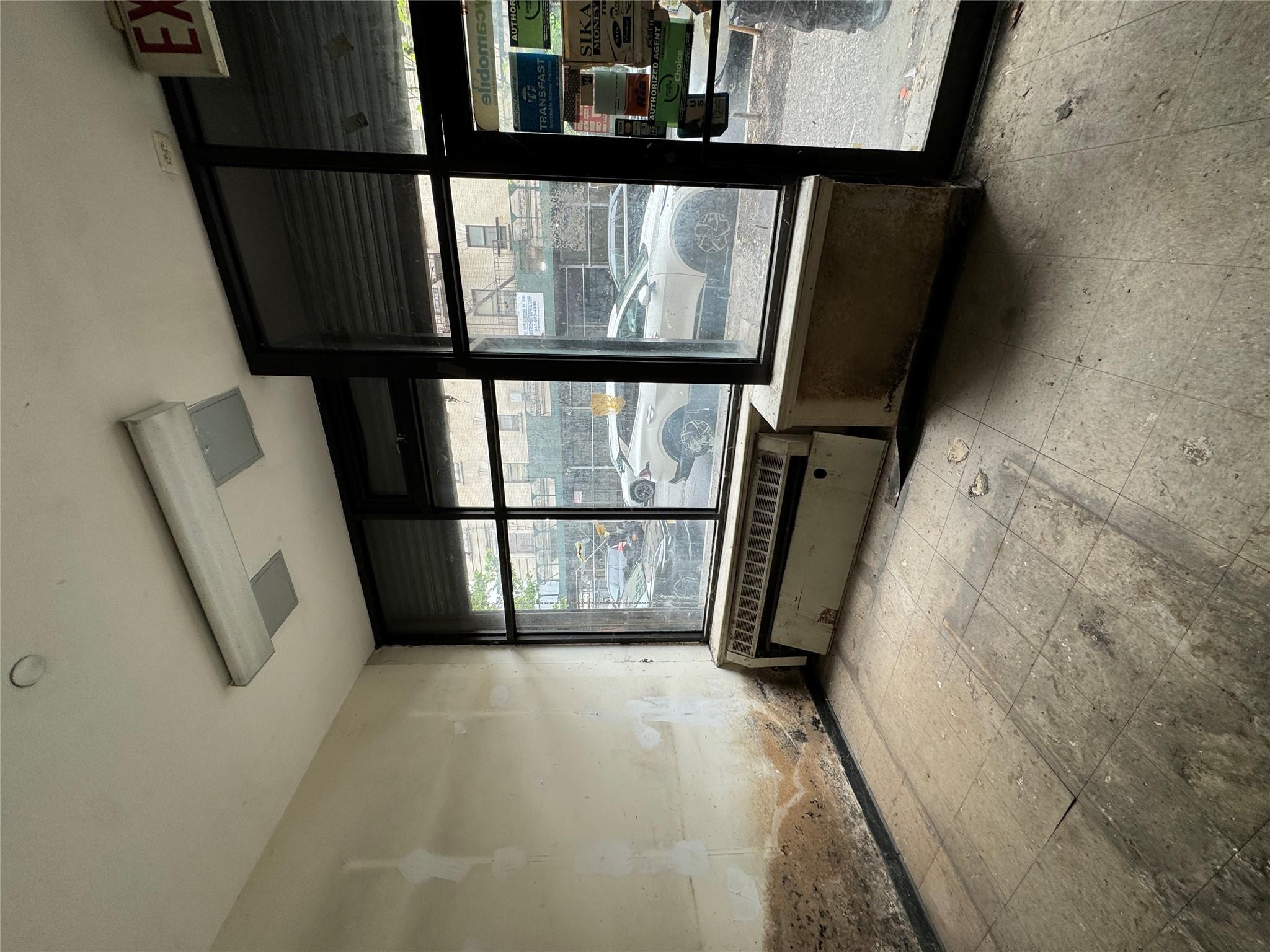 Commercial Lease College  Bronx, NY 10456, MLS-866483-10