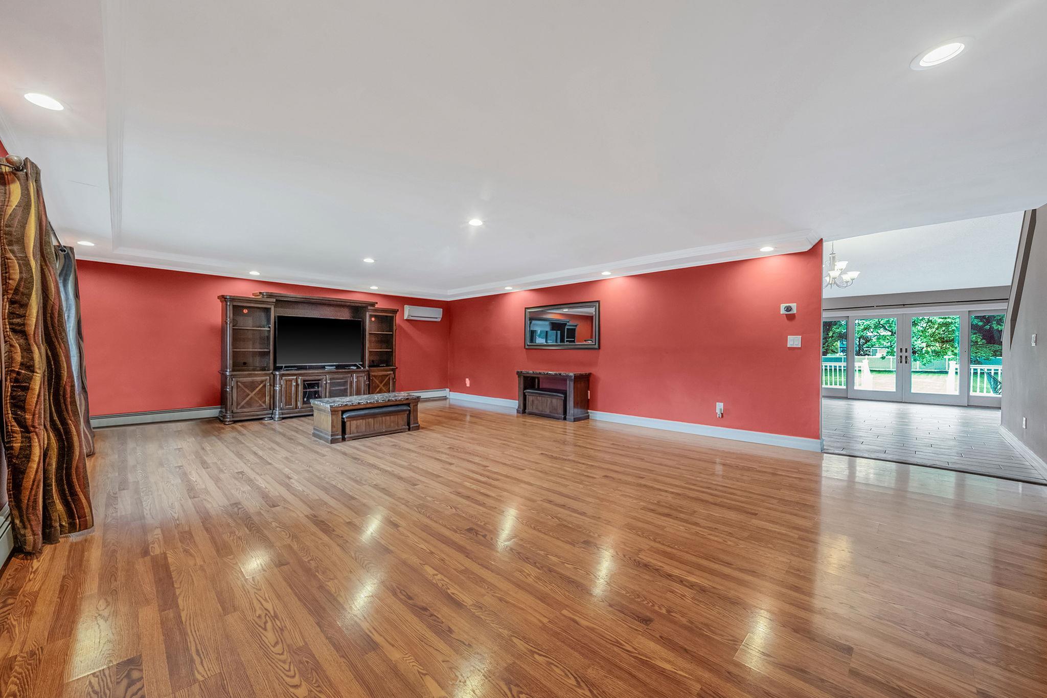 Single Family Oceanside  Suffolk County, NY 11752, MLS-866486-3