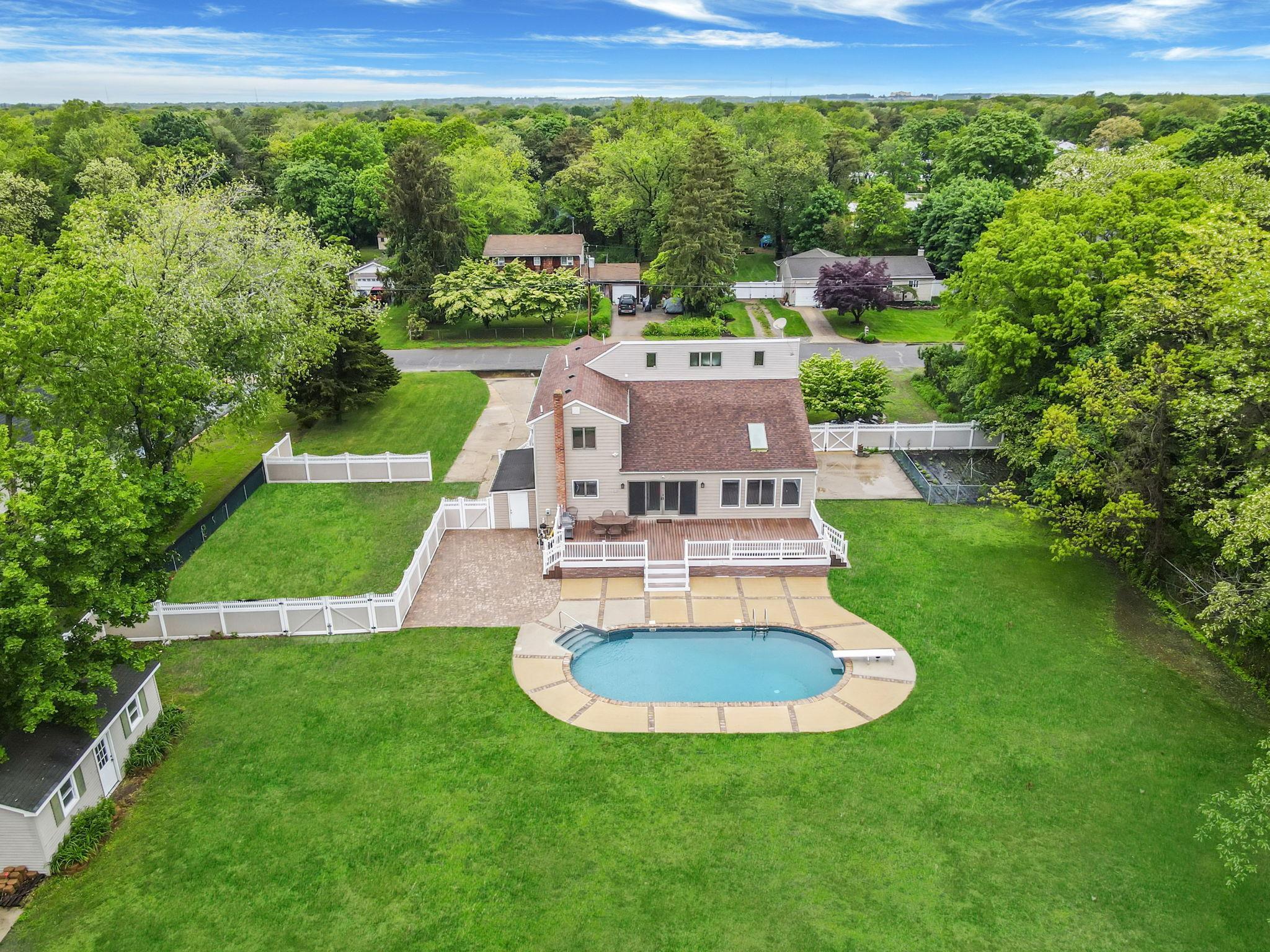 Single Family Oceanside  Suffolk County, NY 11752, MLS-866486-35