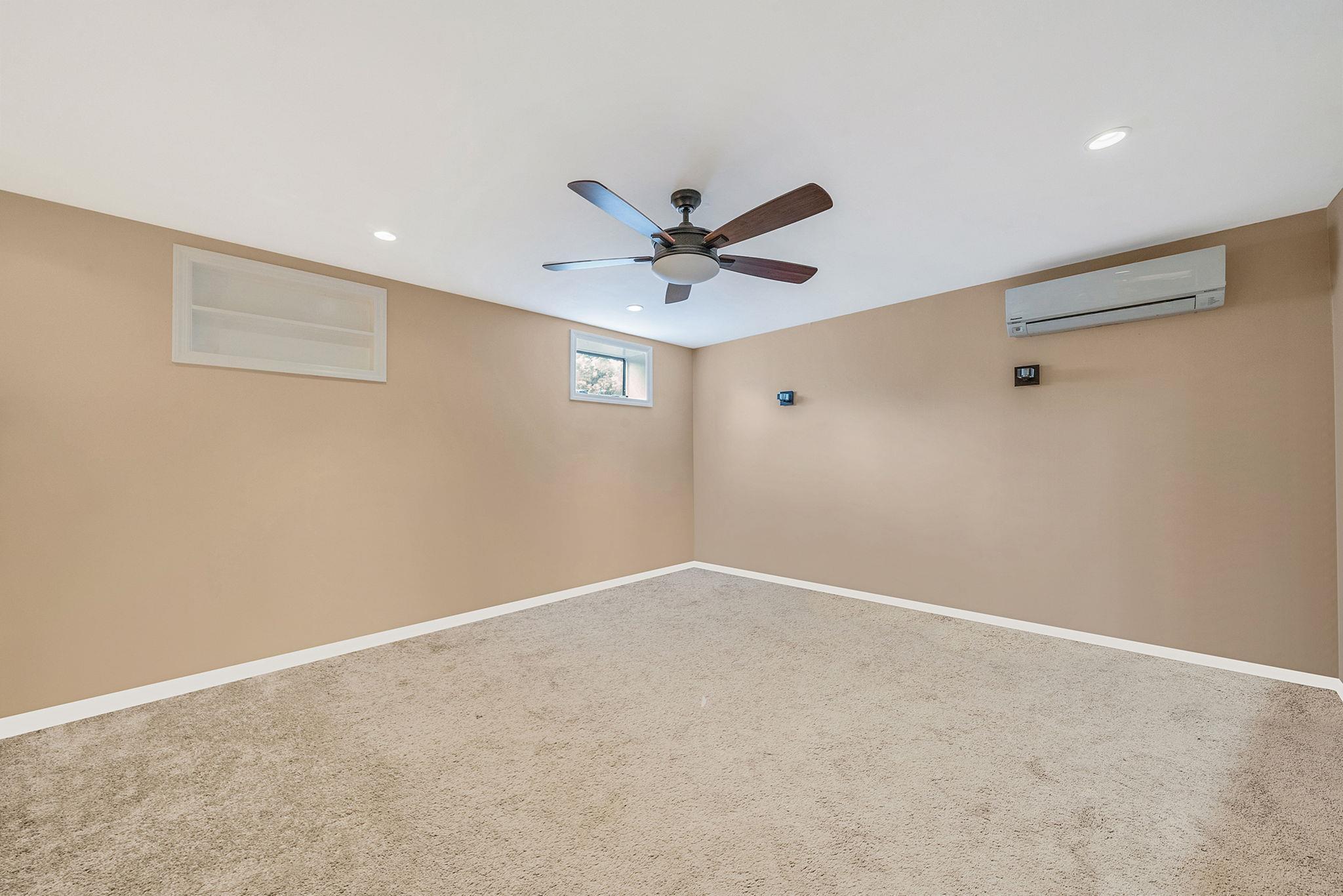 Single Family Oceanside  Suffolk County, NY 11752, MLS-866486-40