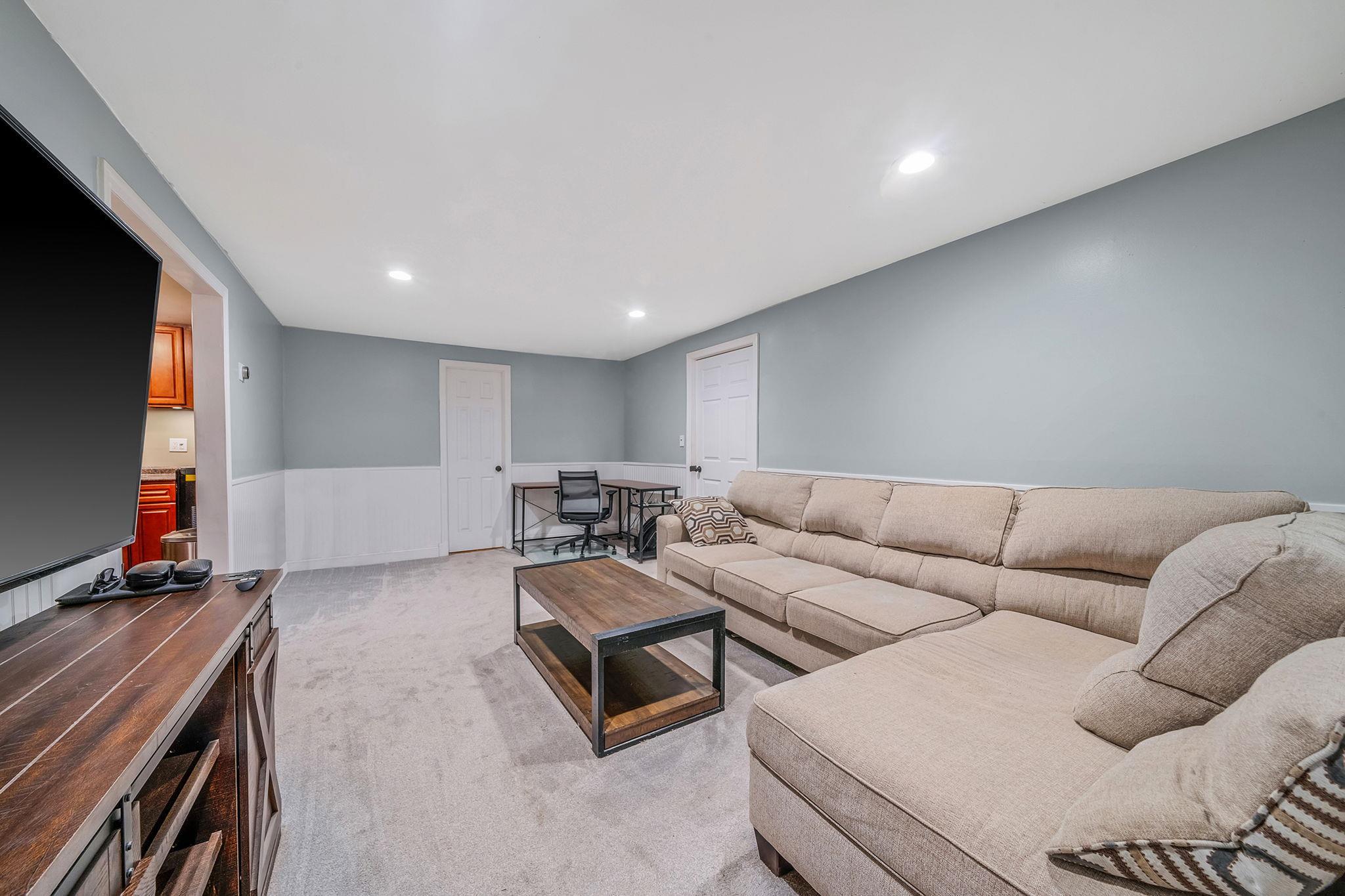 Single Family Oceanside  Suffolk County, NY 11752, MLS-866486-43