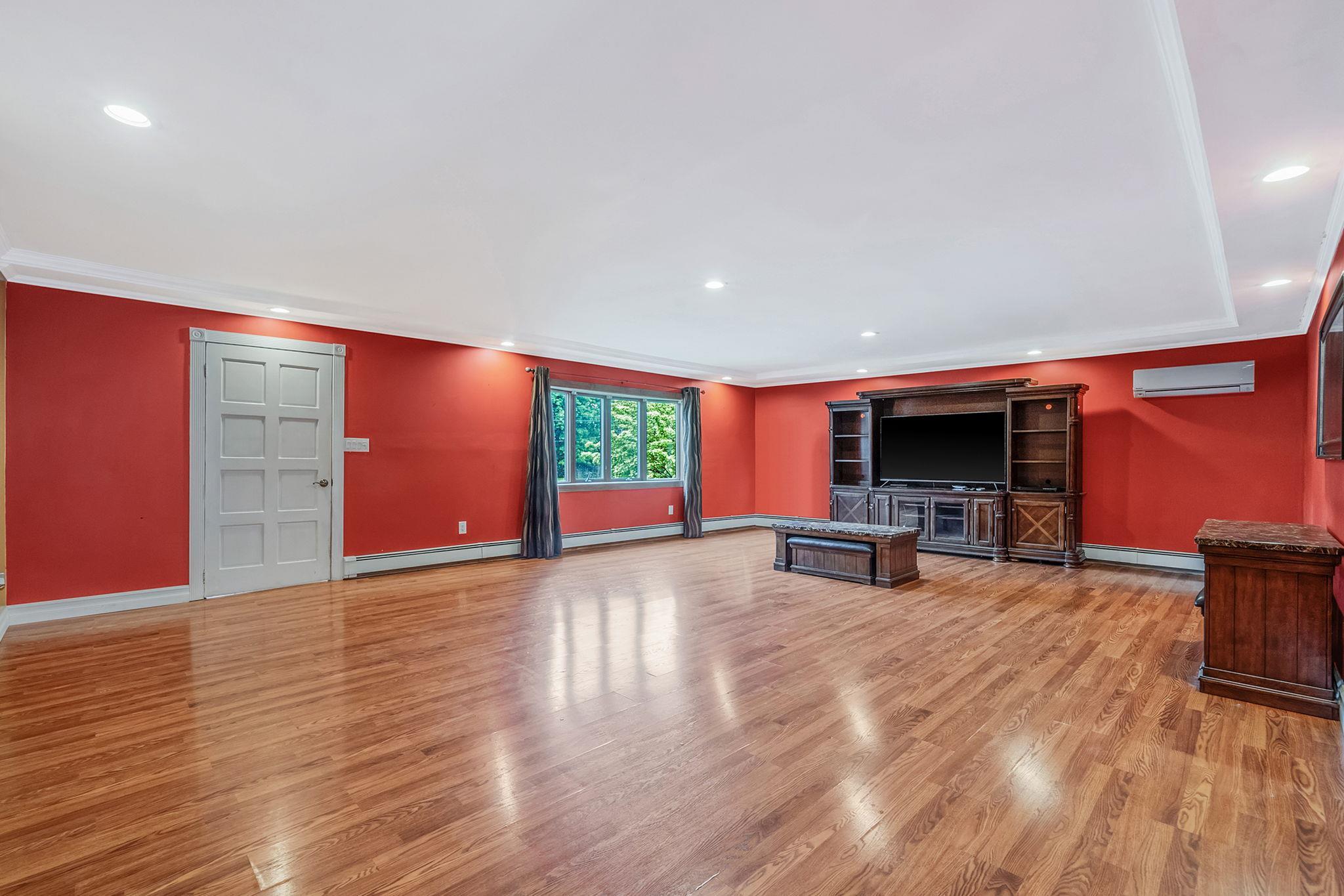 Single Family Oceanside  Suffolk County, NY 11752, MLS-866486-5