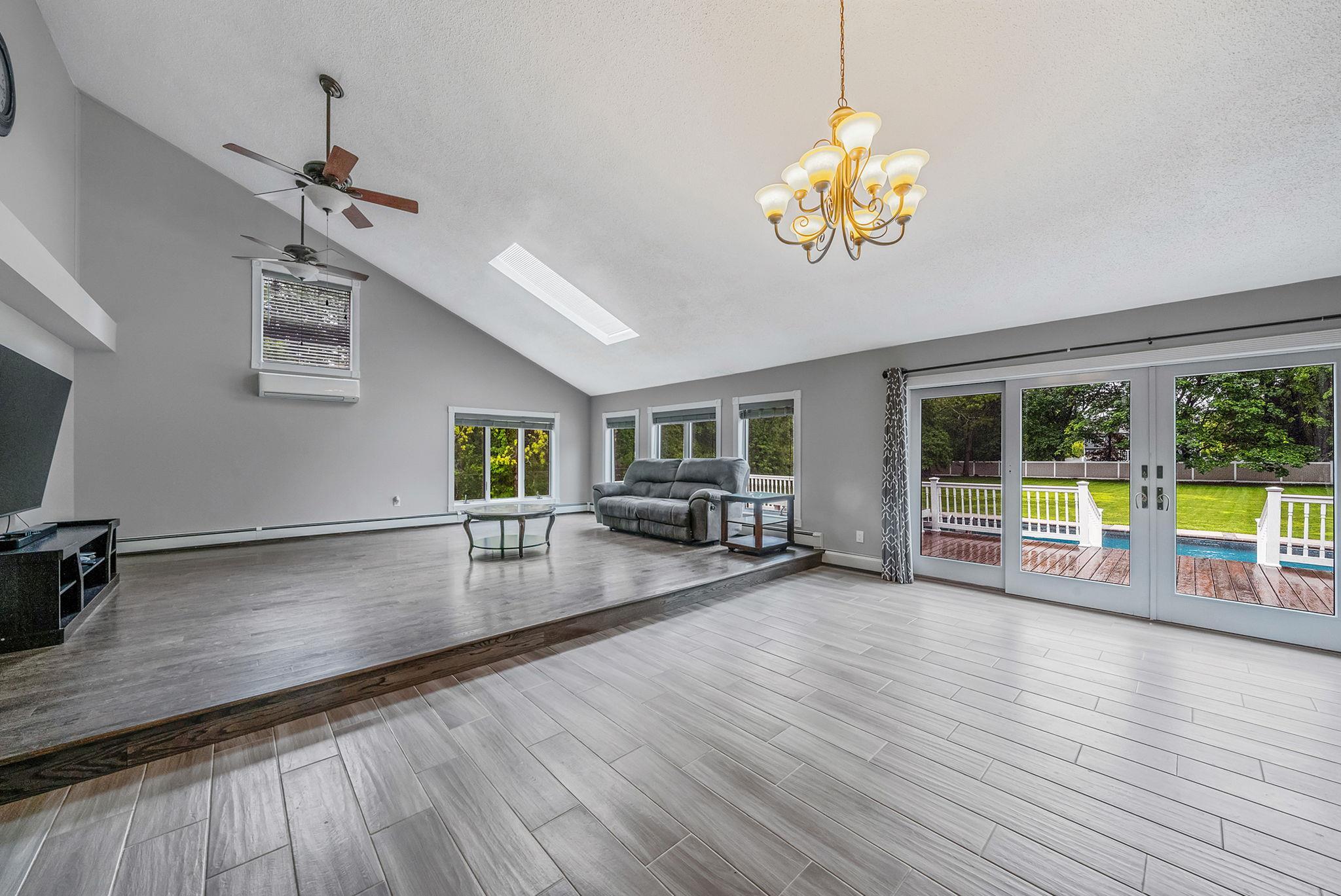 Single Family Oceanside  Suffolk County, NY 11752, MLS-866486-7