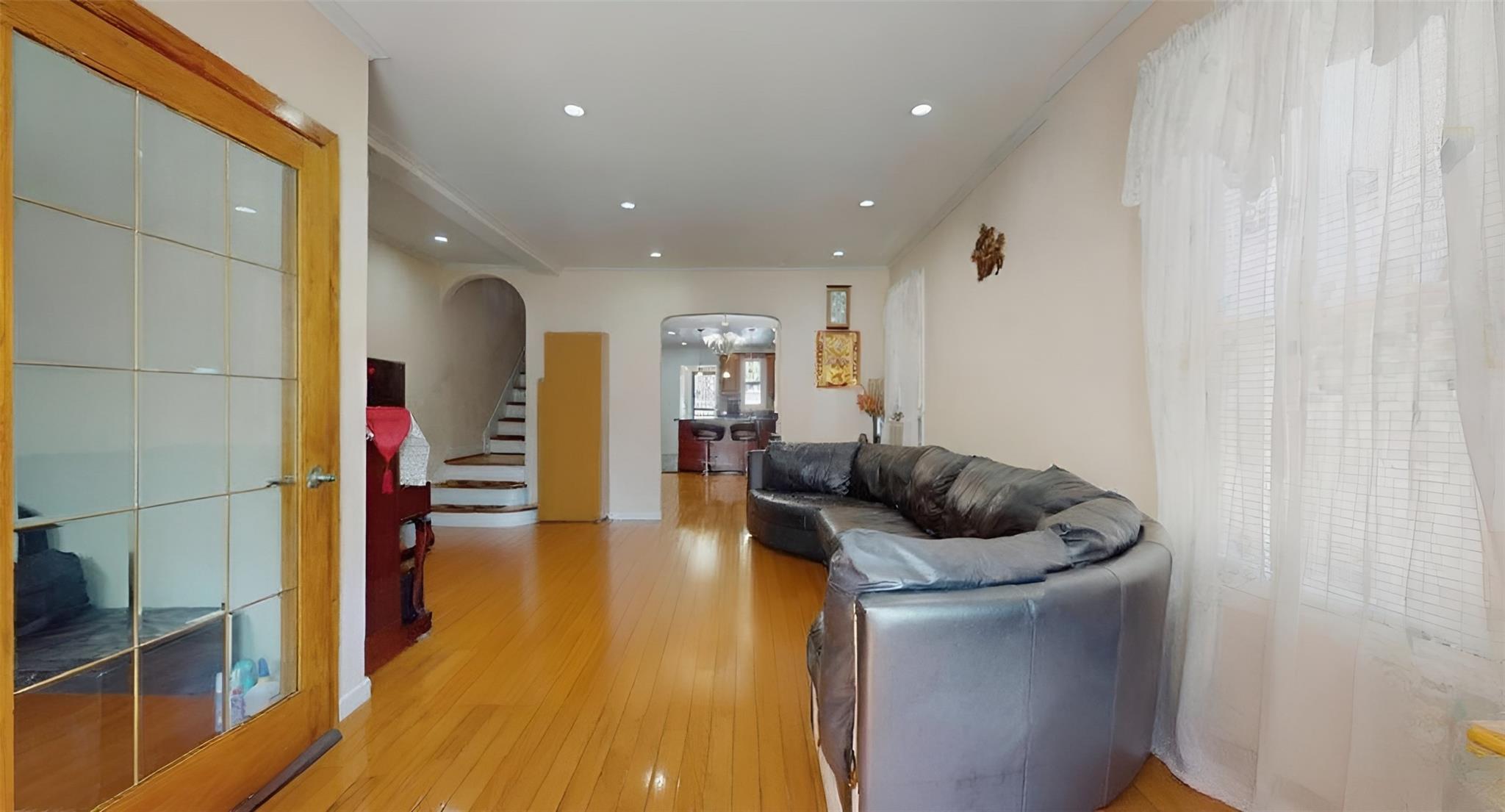 Single Family Kessel  Queens, NY 11375, MLS-866488-3