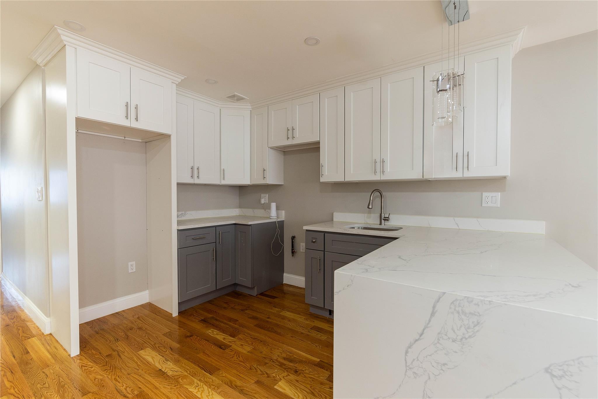Single Family Beach 96th  Queens, NY 11693, MLS-866516-5