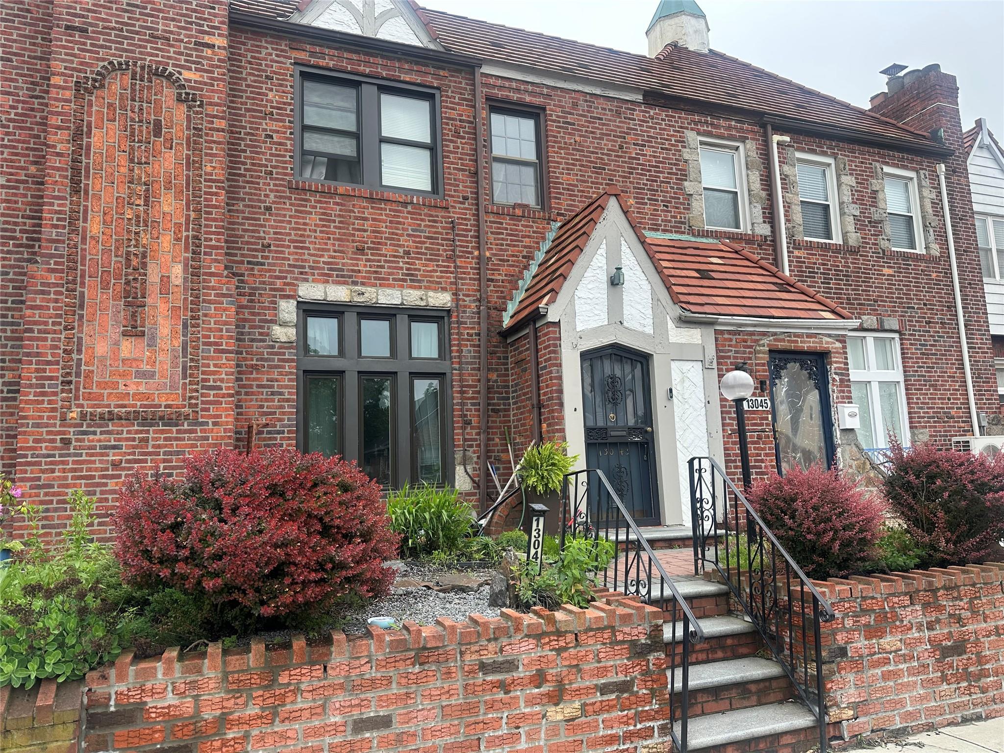 Single Family 224  Queens, NY 11413, MLS-866521-2