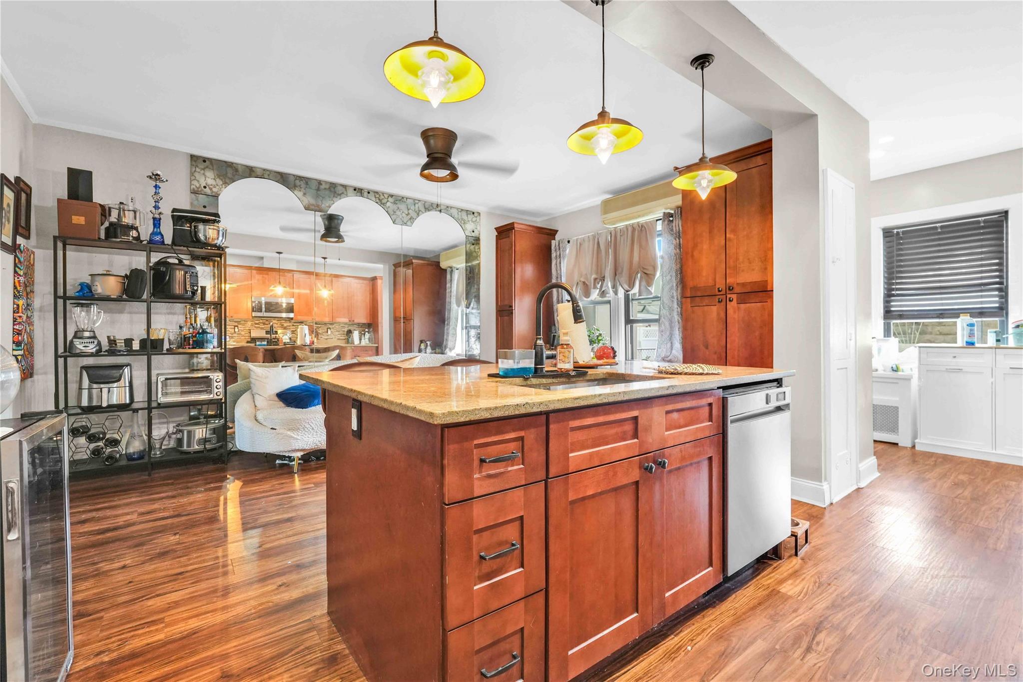 Single Family 224  Queens, NY 11413, MLS-866521-8