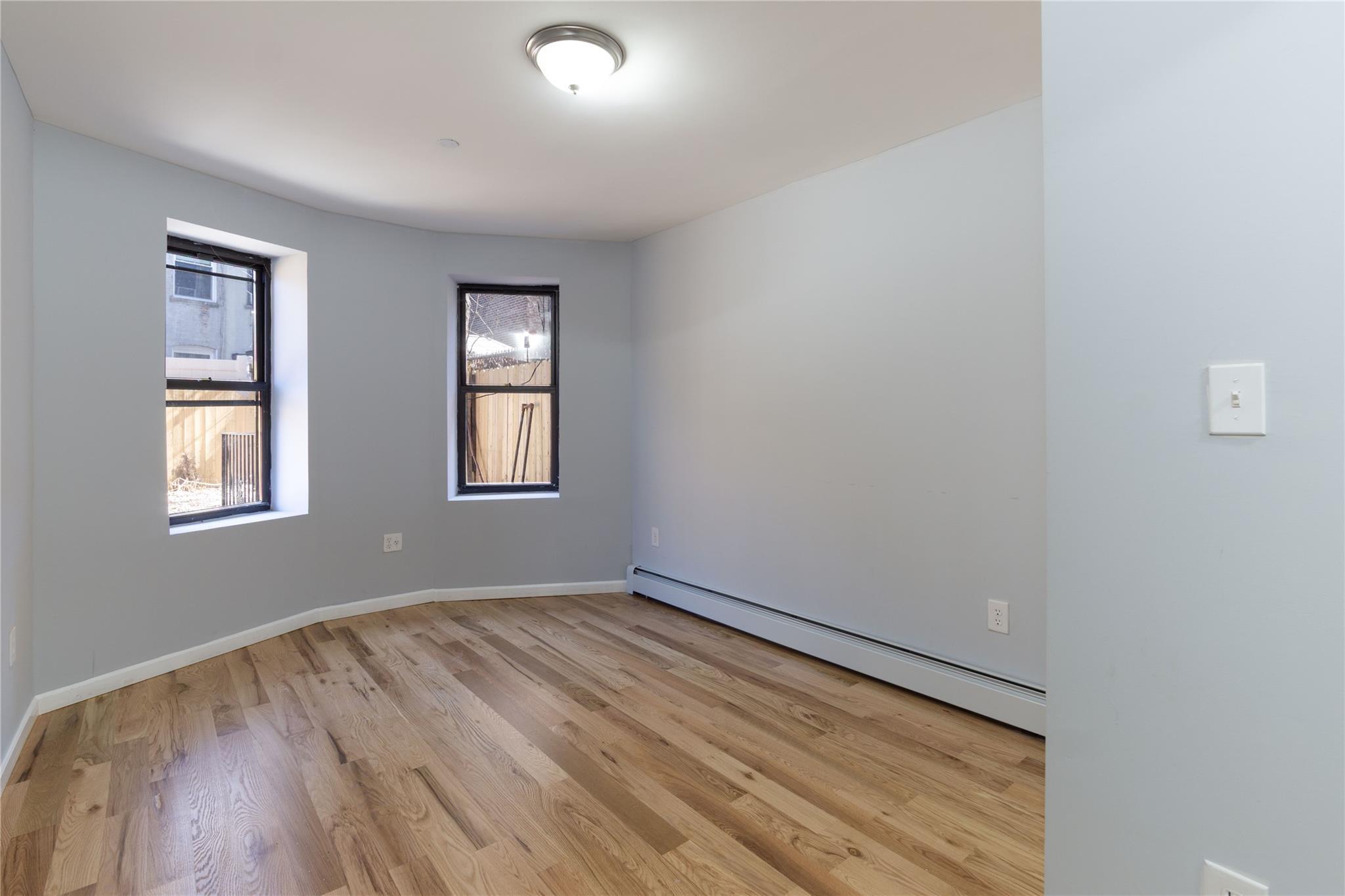 Single Family Jackson  Bronx, NY 10456, MLS-866523-30