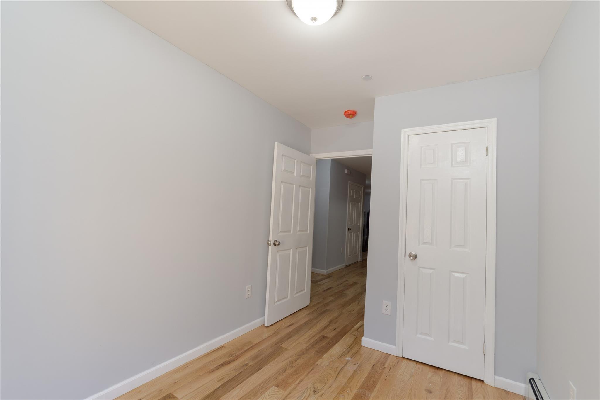 Single Family Jackson  Bronx, NY 10456, MLS-866523-36