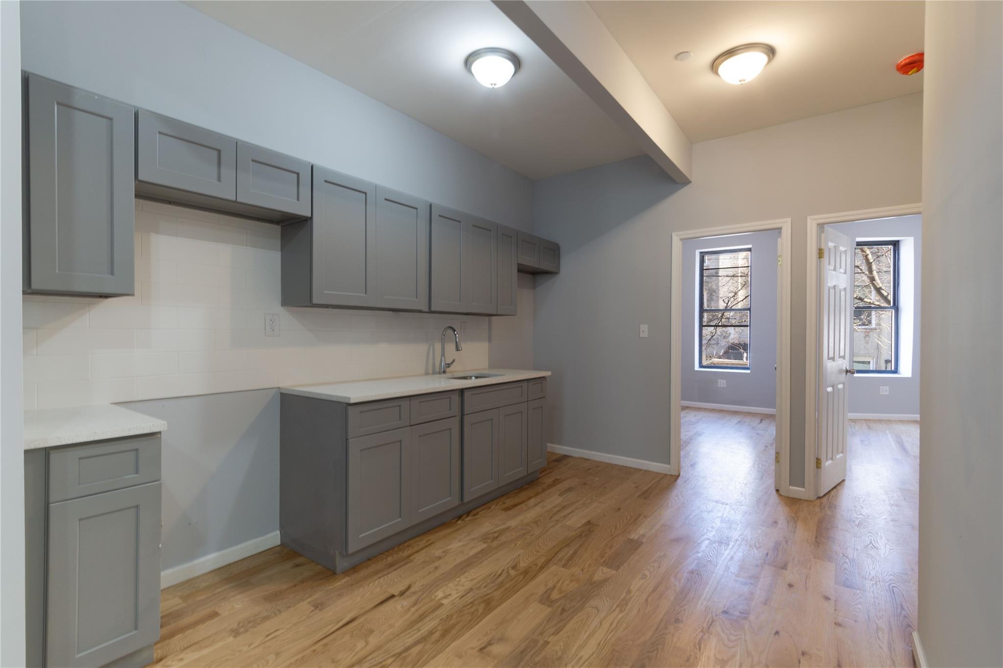 Single Family Jackson  Bronx, NY 10456, MLS-866523-4