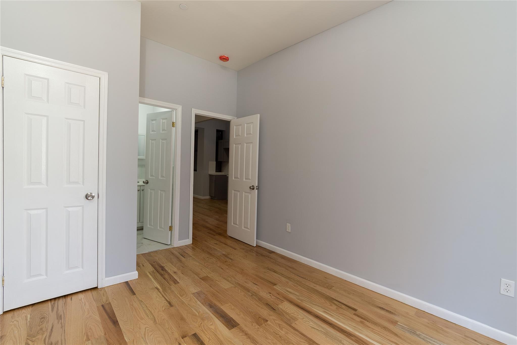 Single Family Jackson  Bronx, NY 10456, MLS-866523-6