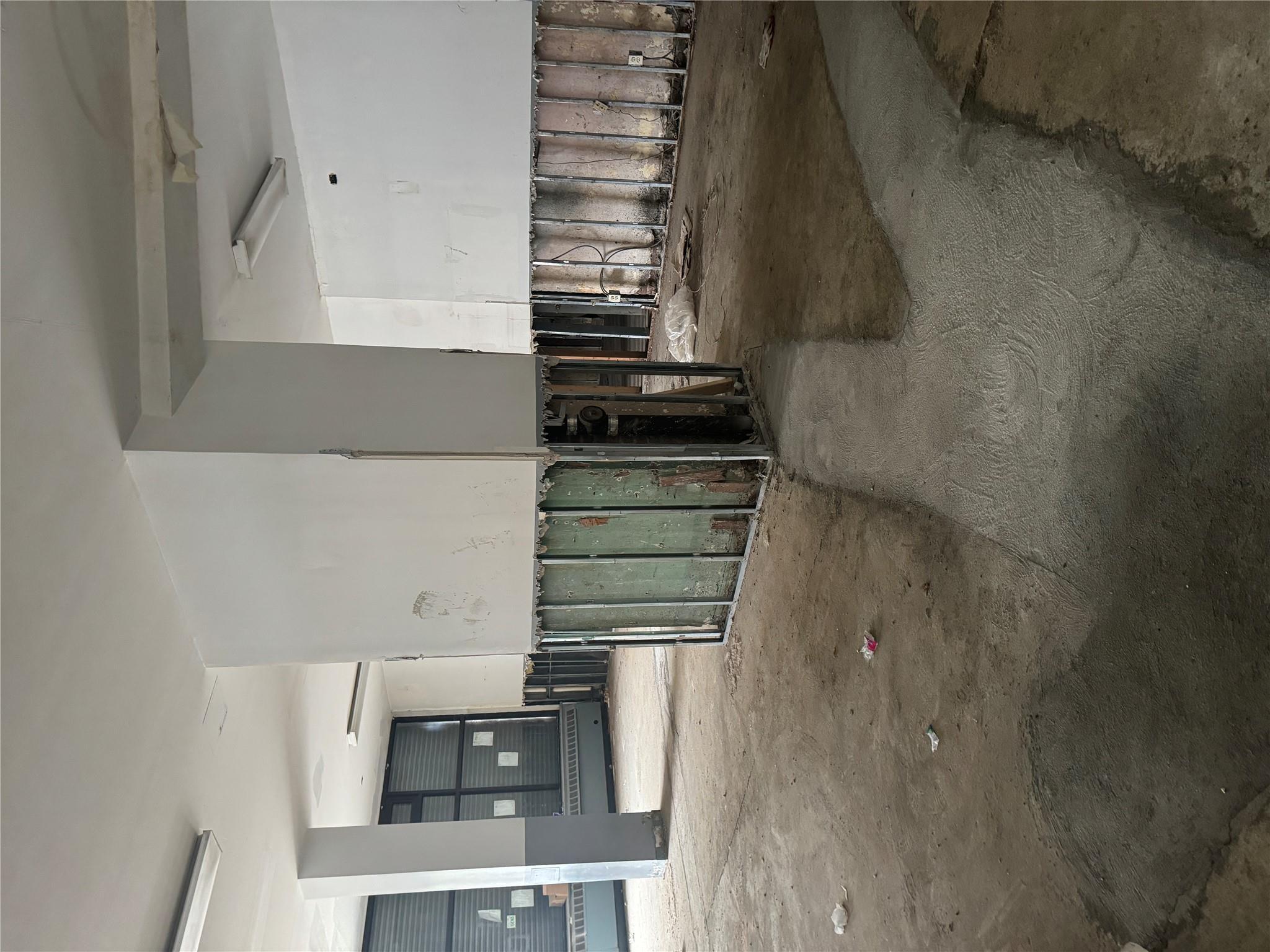 Commercial Lease College  Bronx, NY 10456, MLS-866530-11