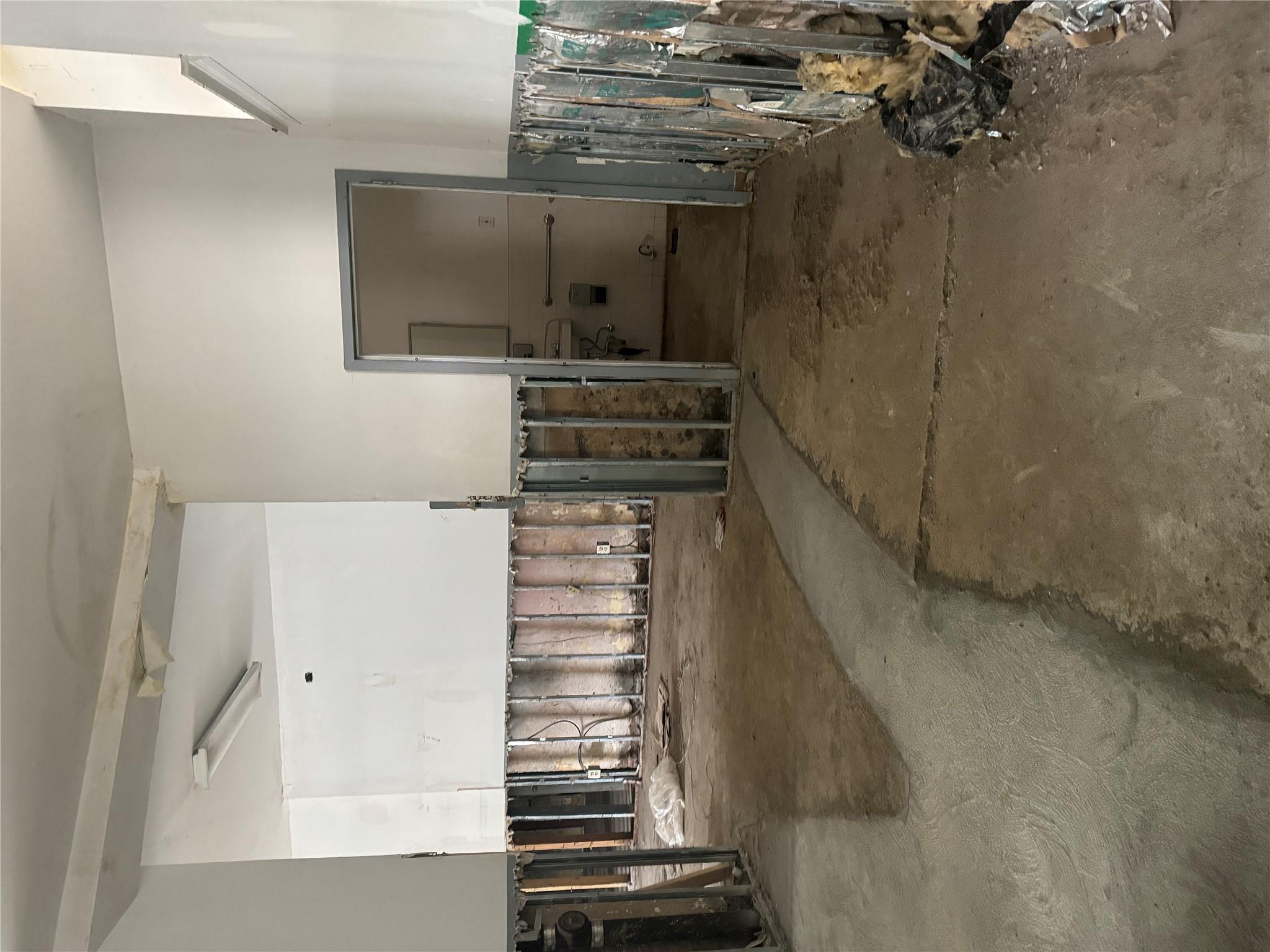 Commercial Lease College  Bronx, NY 10456, MLS-866530-14