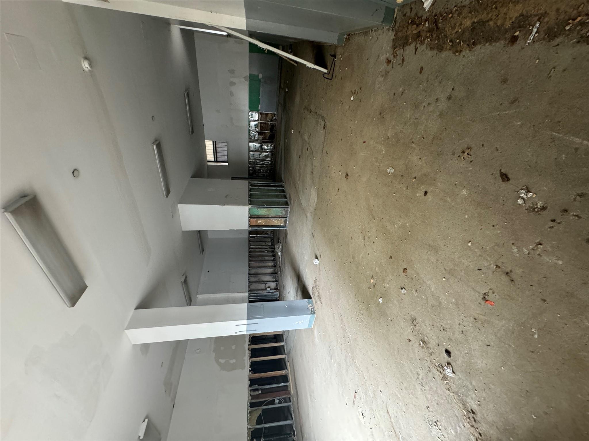 Commercial Lease College  Bronx, NY 10456, MLS-866530-16
