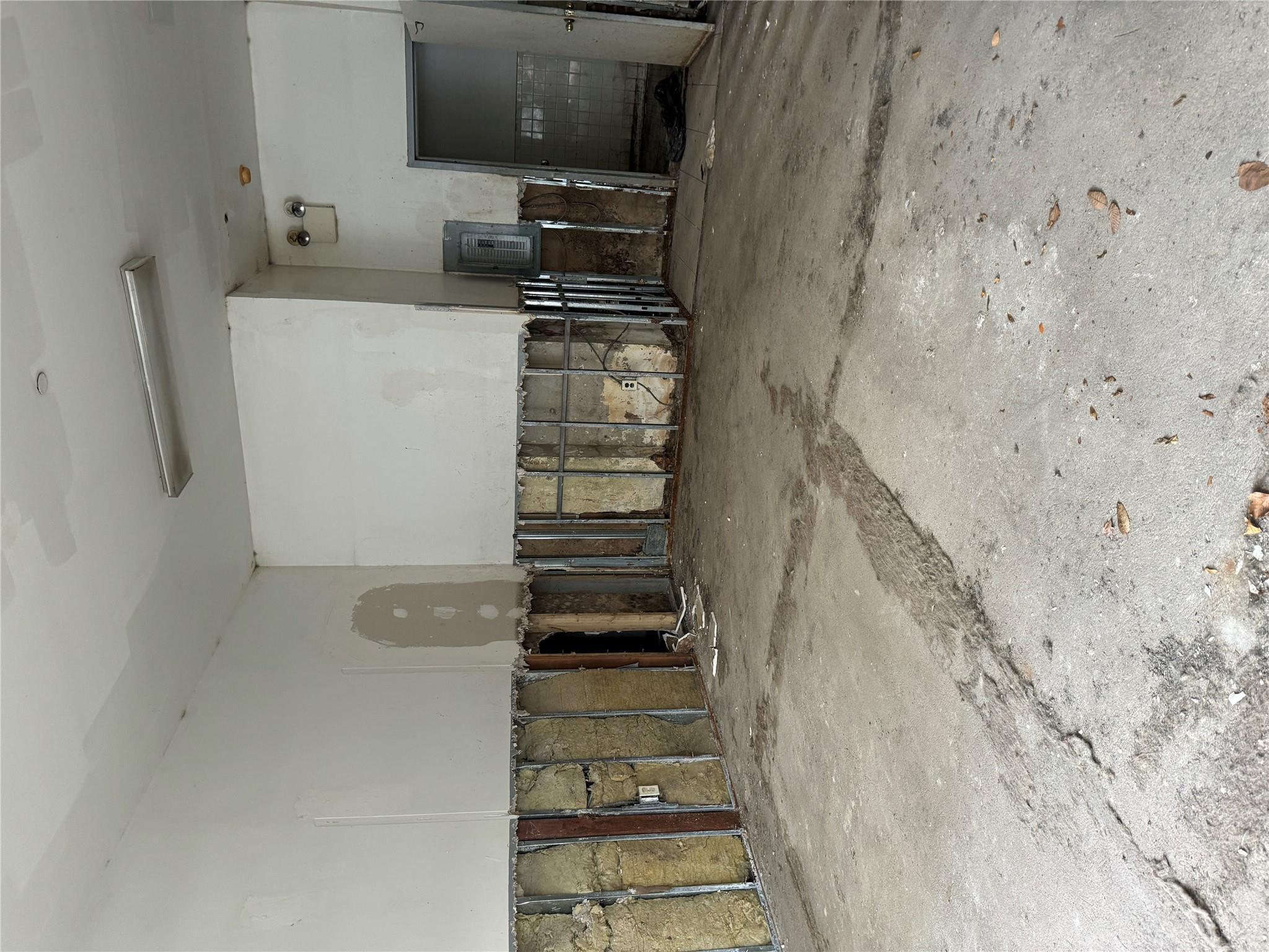 Commercial Lease College  Bronx, NY 10456, MLS-866530-18