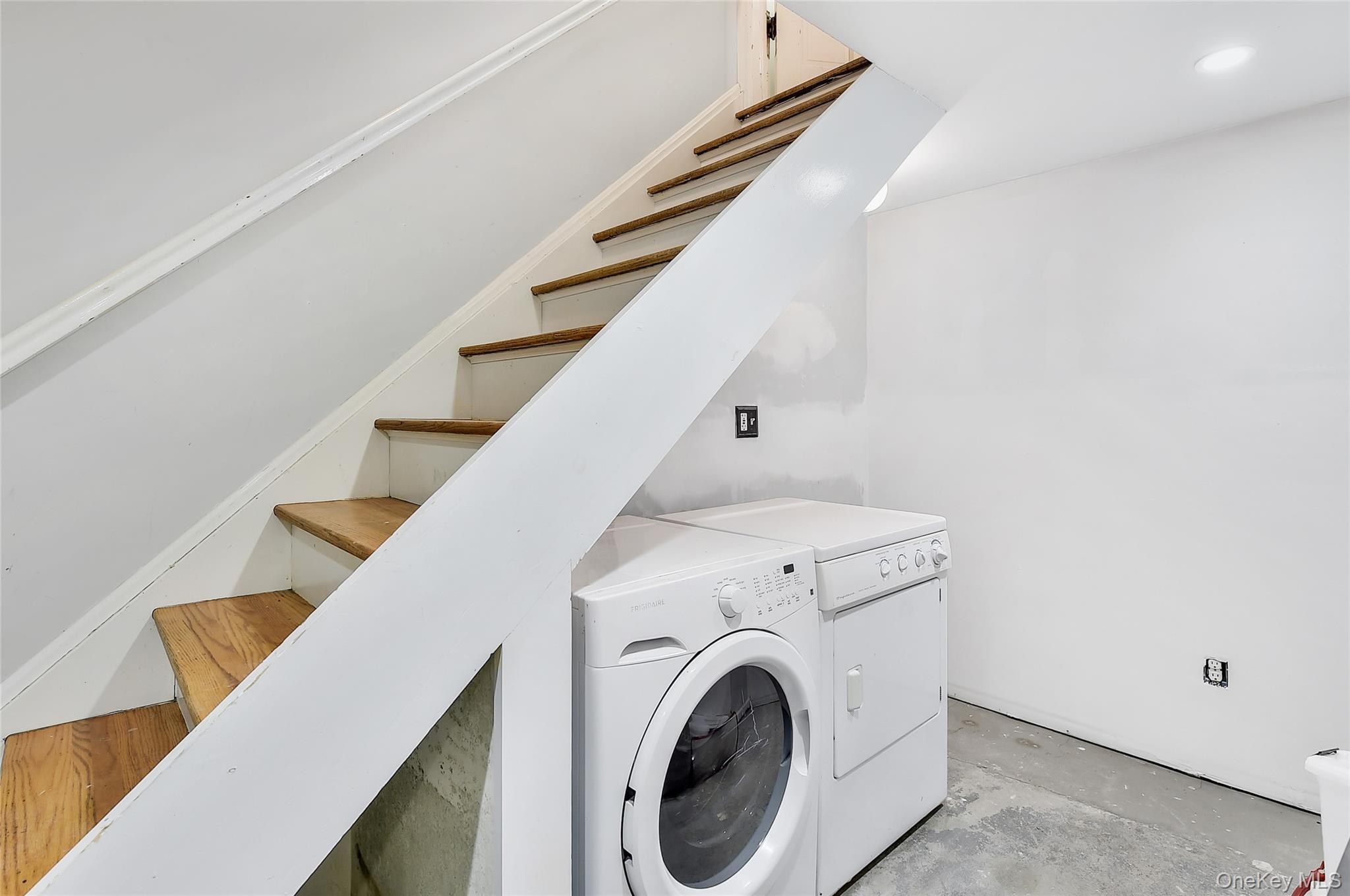 Single Family Stage Orange County, NY 10969, MLS-866542-32